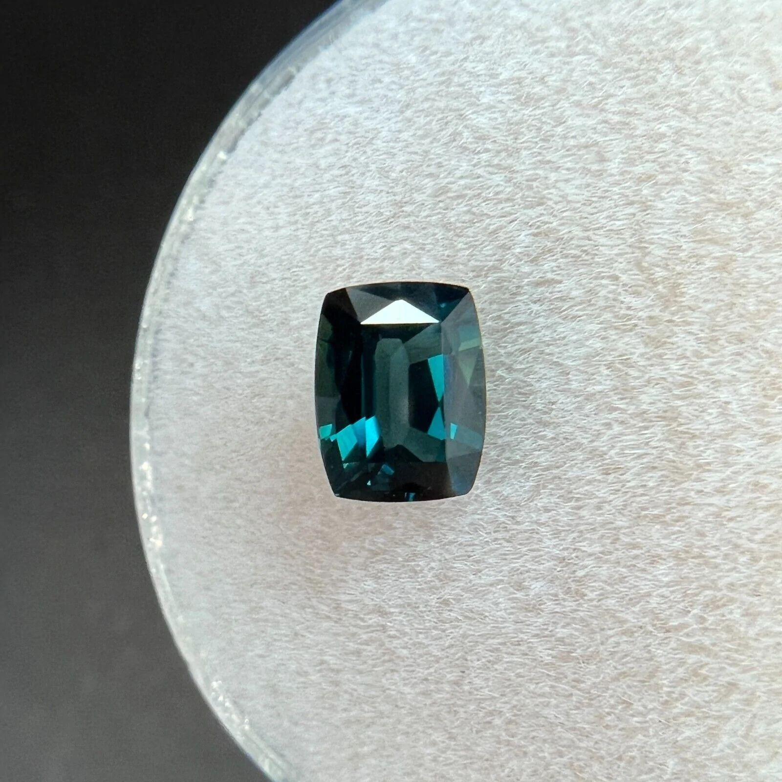 Saphir bleu vert certifié GRA 1,04 carat, pierre précieuse rare taille coussin VVS Unisexe en vente