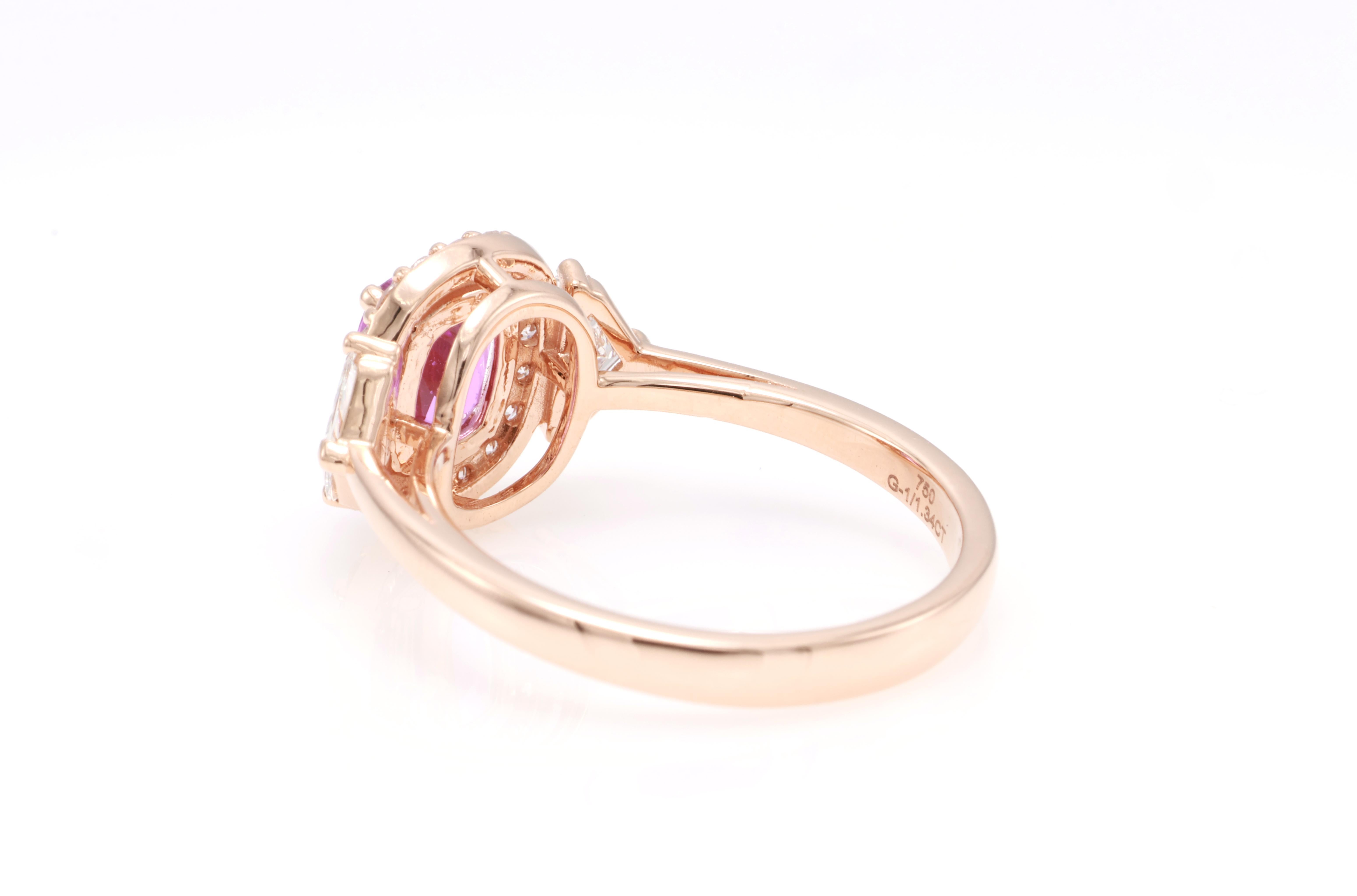 GRA-zertifizierter 1,34 Karat natürlicher Pink Saphir Cushion Diamantring (Kissenschliff) im Angebot