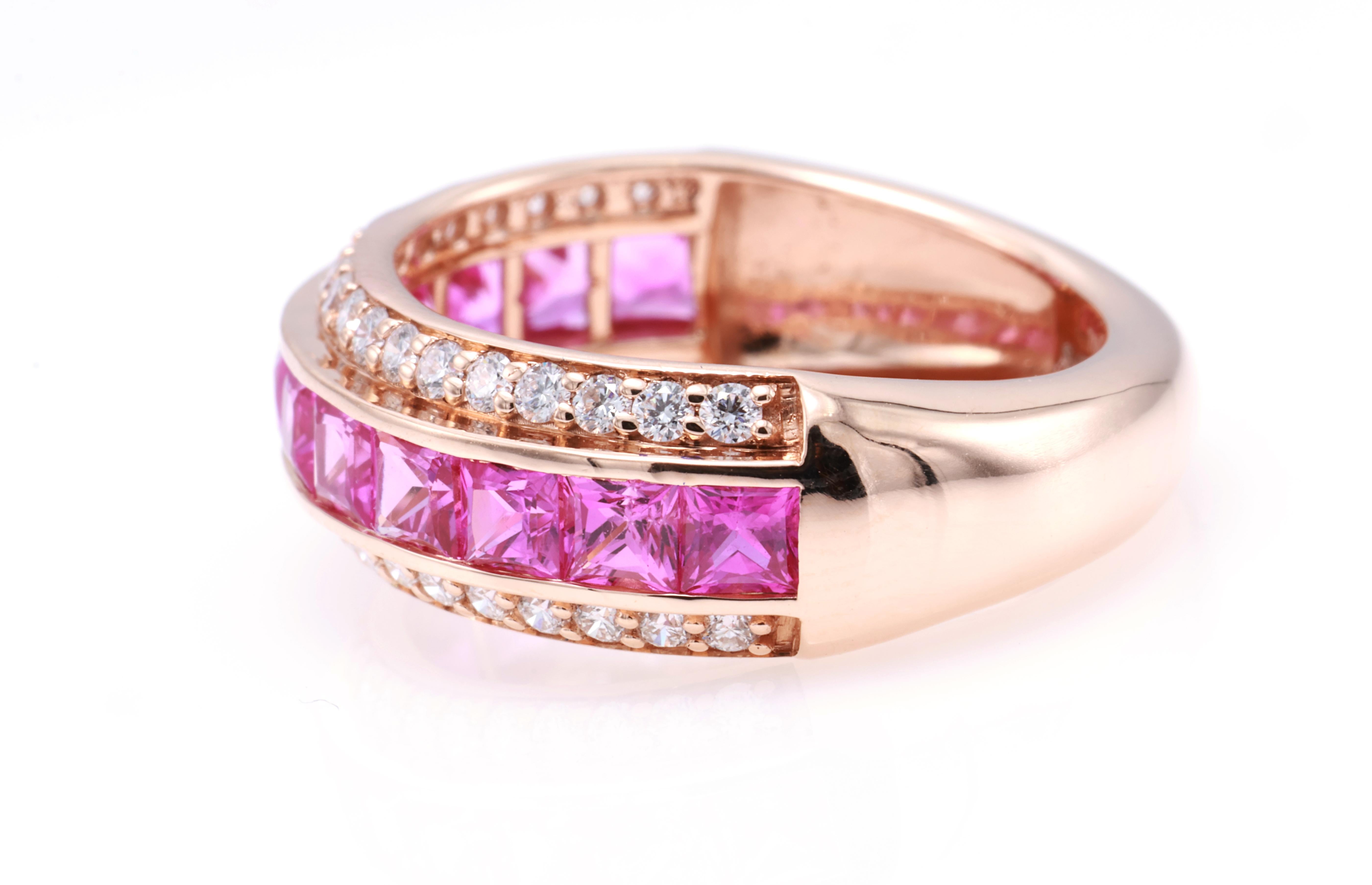 Anello in oro bianco 18 carati con diamanti
  
  Colore e caratura dell'oro: Oro bianco 18kt
  Peso: 4.70 grammi
  
  Imposta con...
  Tipo di pietra: Zaffiro
  Forma: Principessa
  Carati: 1,99 ct
  Colore: Rosa violaceo
  
 
  Pietre circostanti: