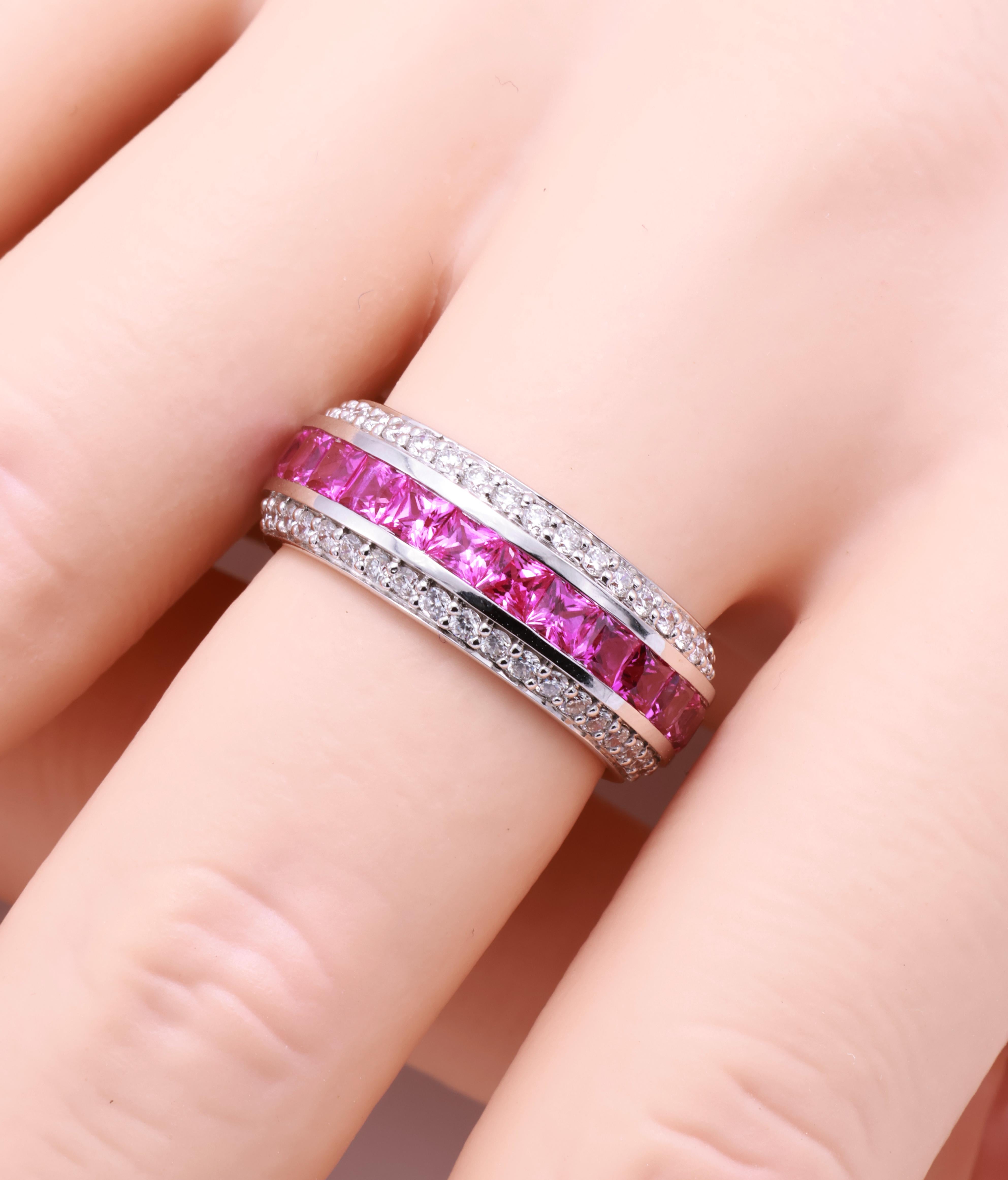 Anello con diamante certificato GRA da 3,10 carati di zaffiro rosa naturale Vivid Diamonds in vendita 6