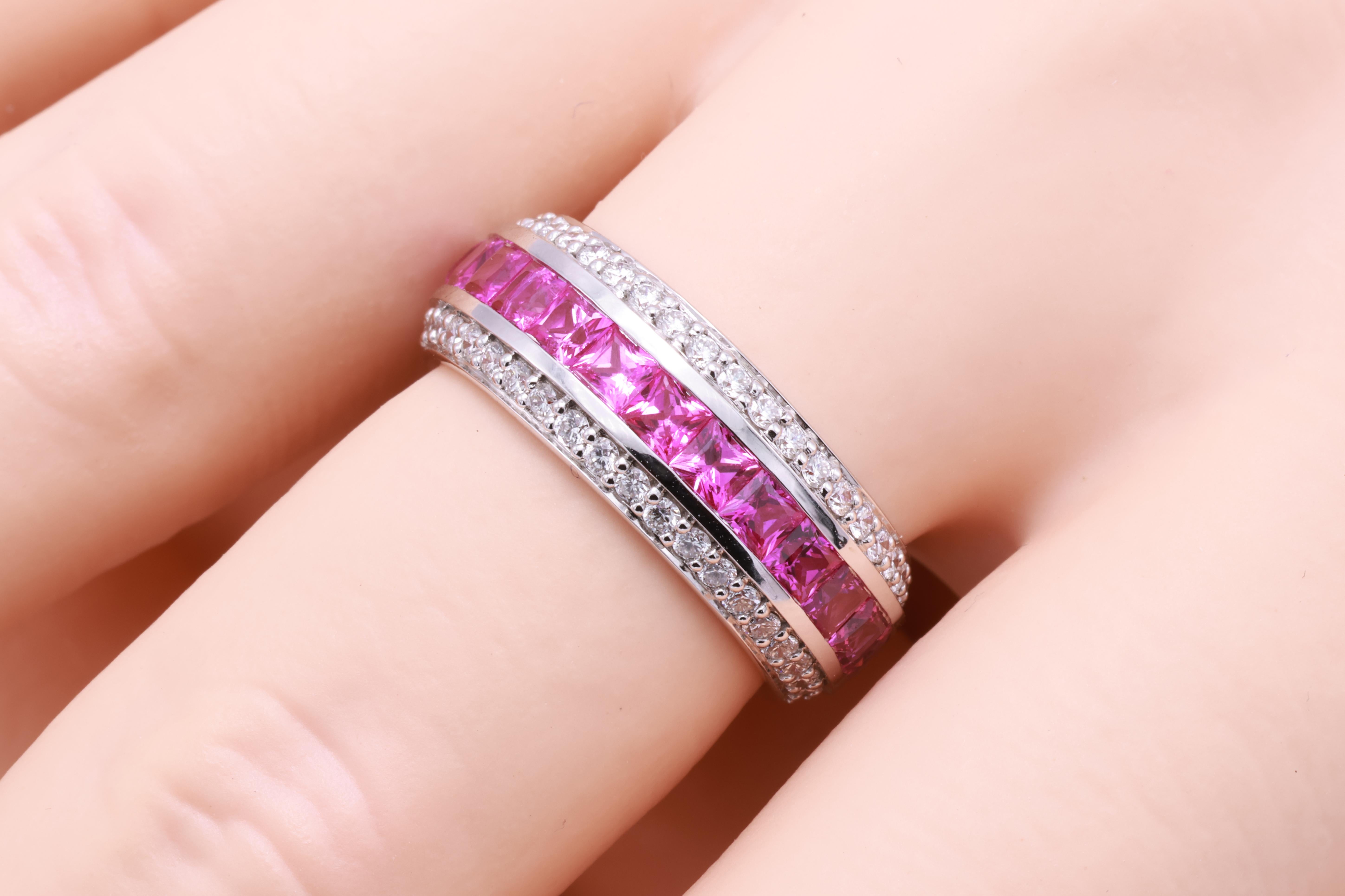 Anello con diamante certificato GRA da 3,10 carati di zaffiro rosa naturale Vivid Diamonds in vendita 7