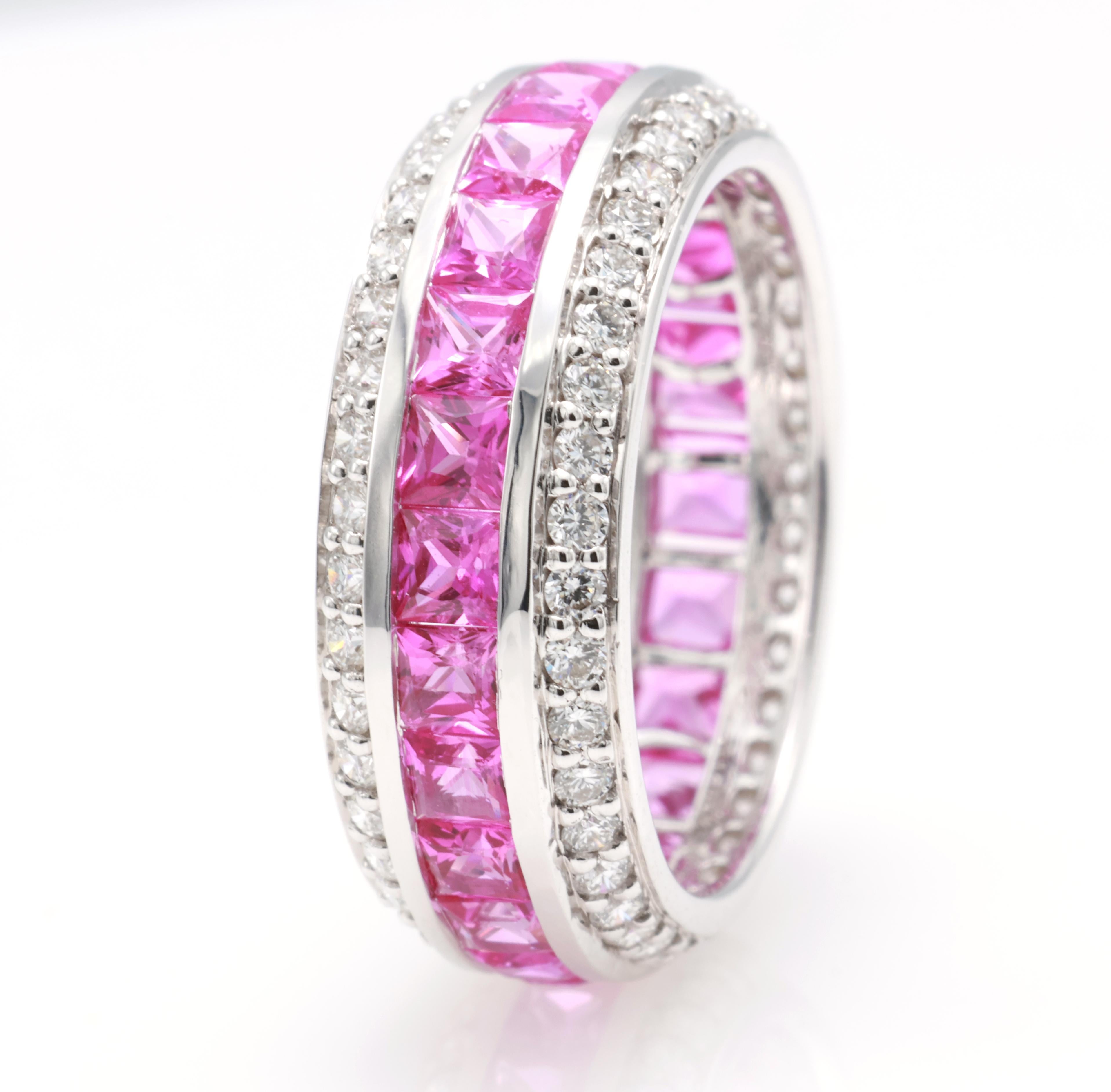 Taglio princess Anello con diamante certificato GRA da 3,10 carati di zaffiro rosa naturale Vivid Diamonds in vendita