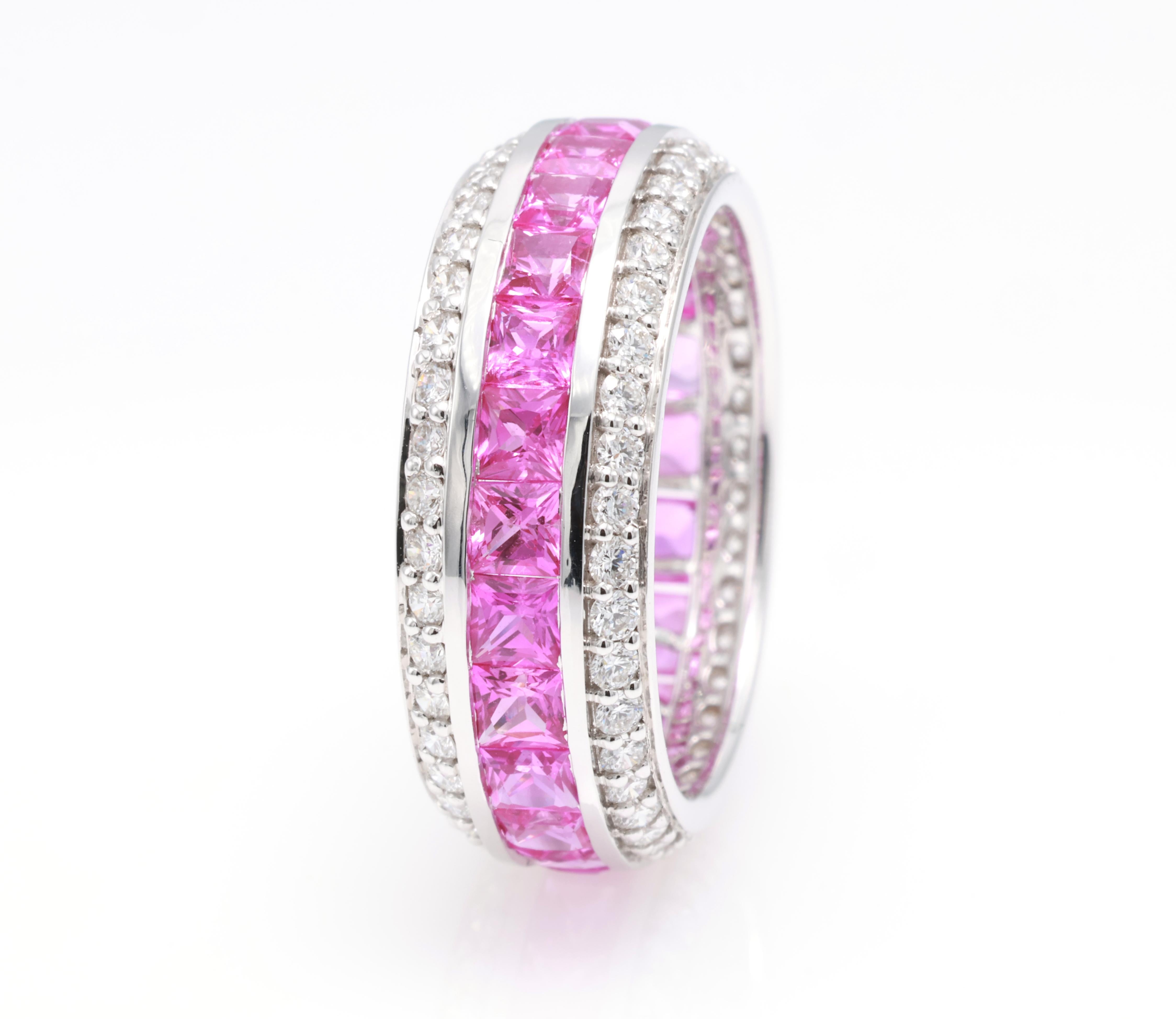 Anello con diamante certificato GRA da 3,10 carati di zaffiro rosa naturale Vivid Diamonds In condizioni Nuovo in vendita a บางรัก, TH