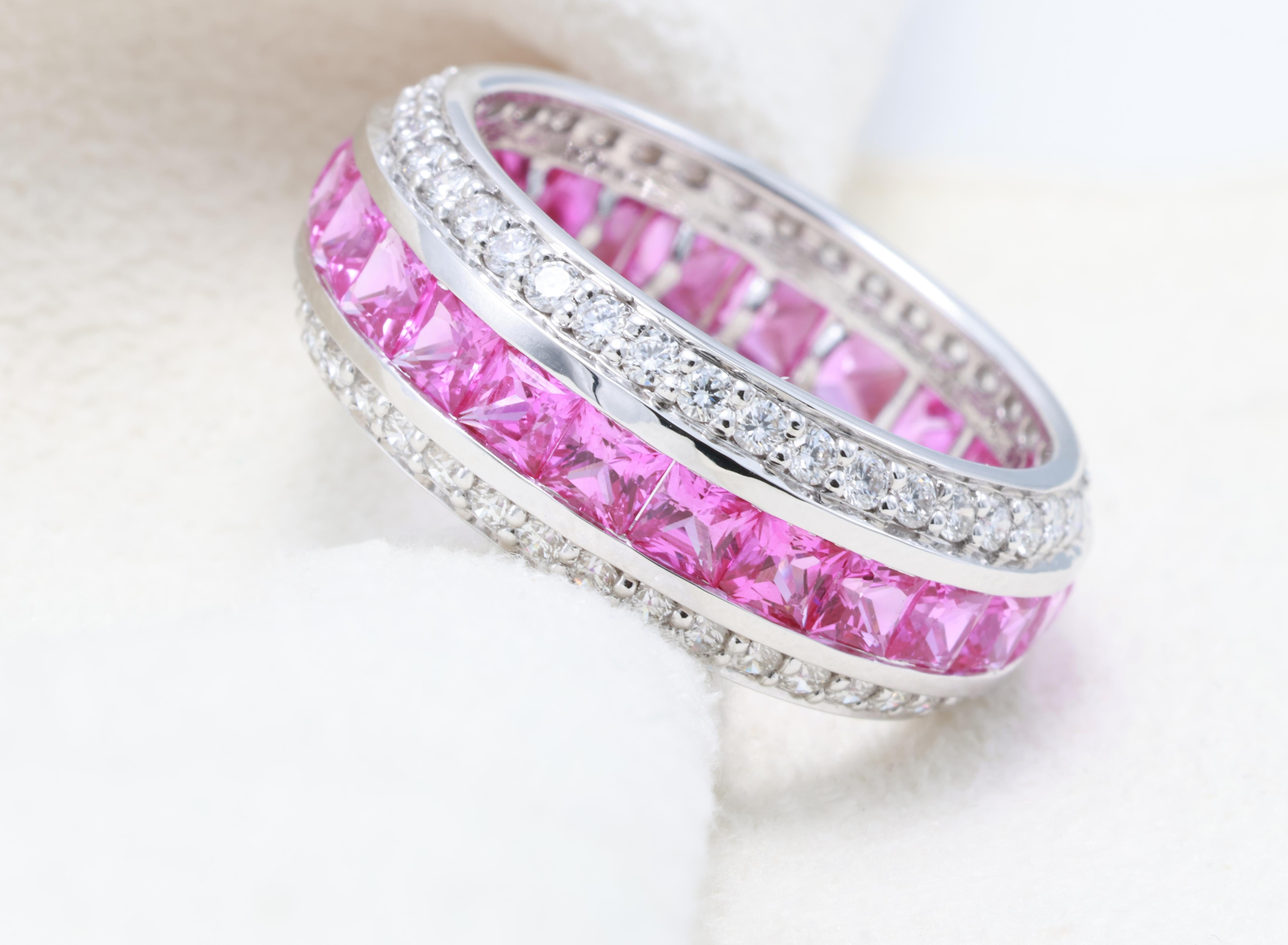 Anello con diamante certificato GRA da 3,10 carati di zaffiro rosa naturale Vivid Diamonds in vendita 3