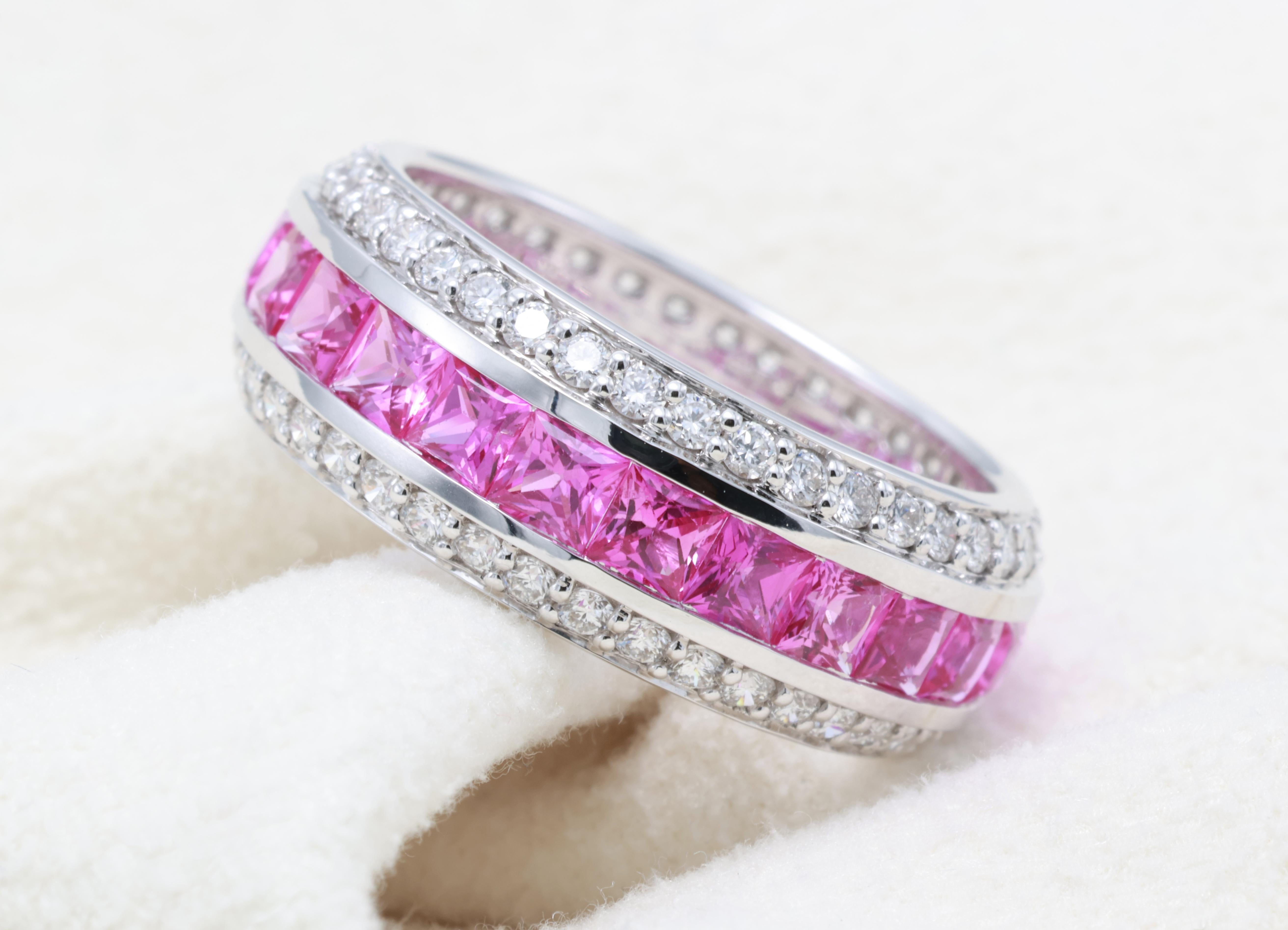 Anello con diamante certificato GRA da 3,10 carati di zaffiro rosa naturale Vivid Diamonds in vendita 4