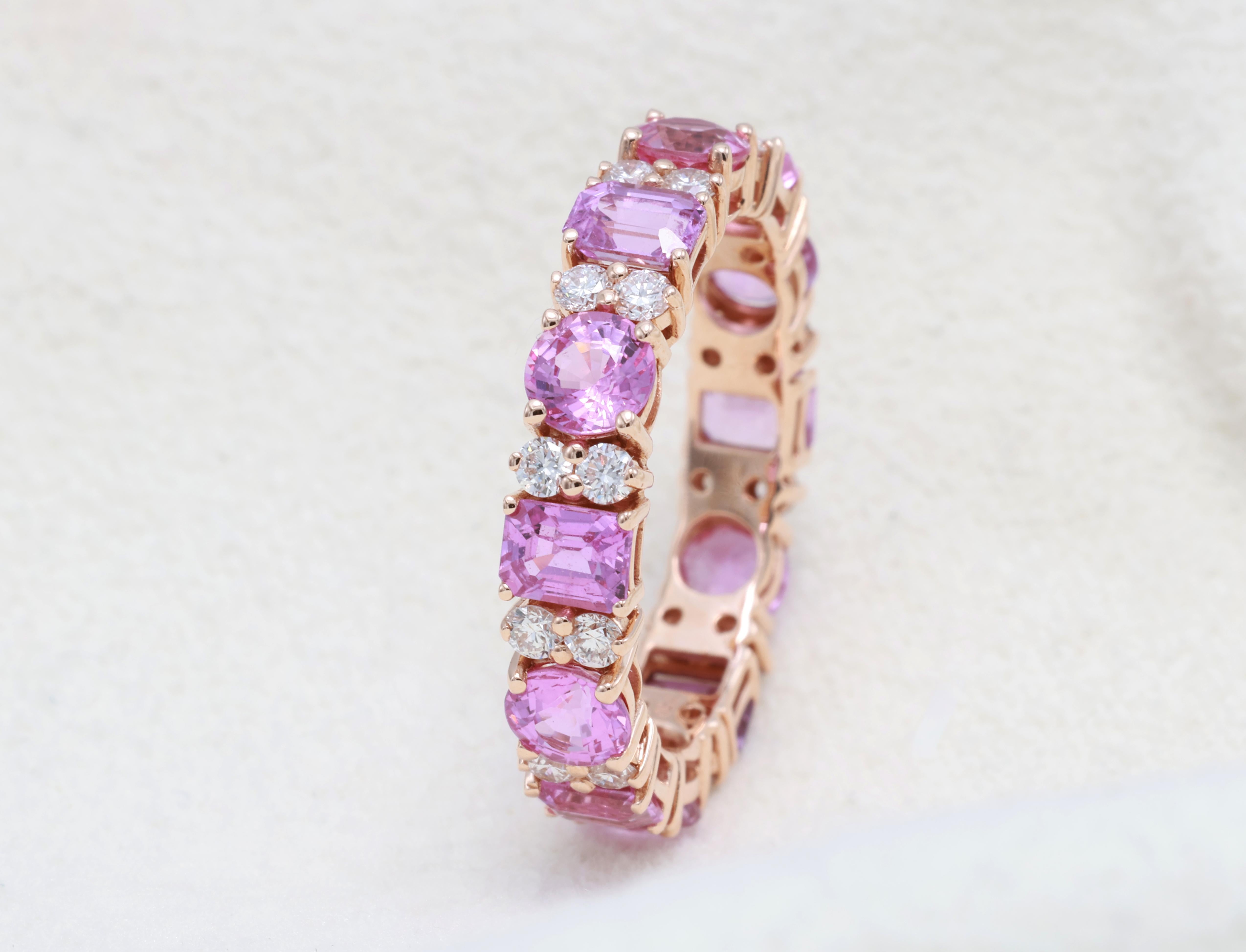 Anello di diamanti con zaffiro rosa naturale violaceo certificato GRA da 3.50 carati In condizioni Nuovo in vendita a บางรัก, TH