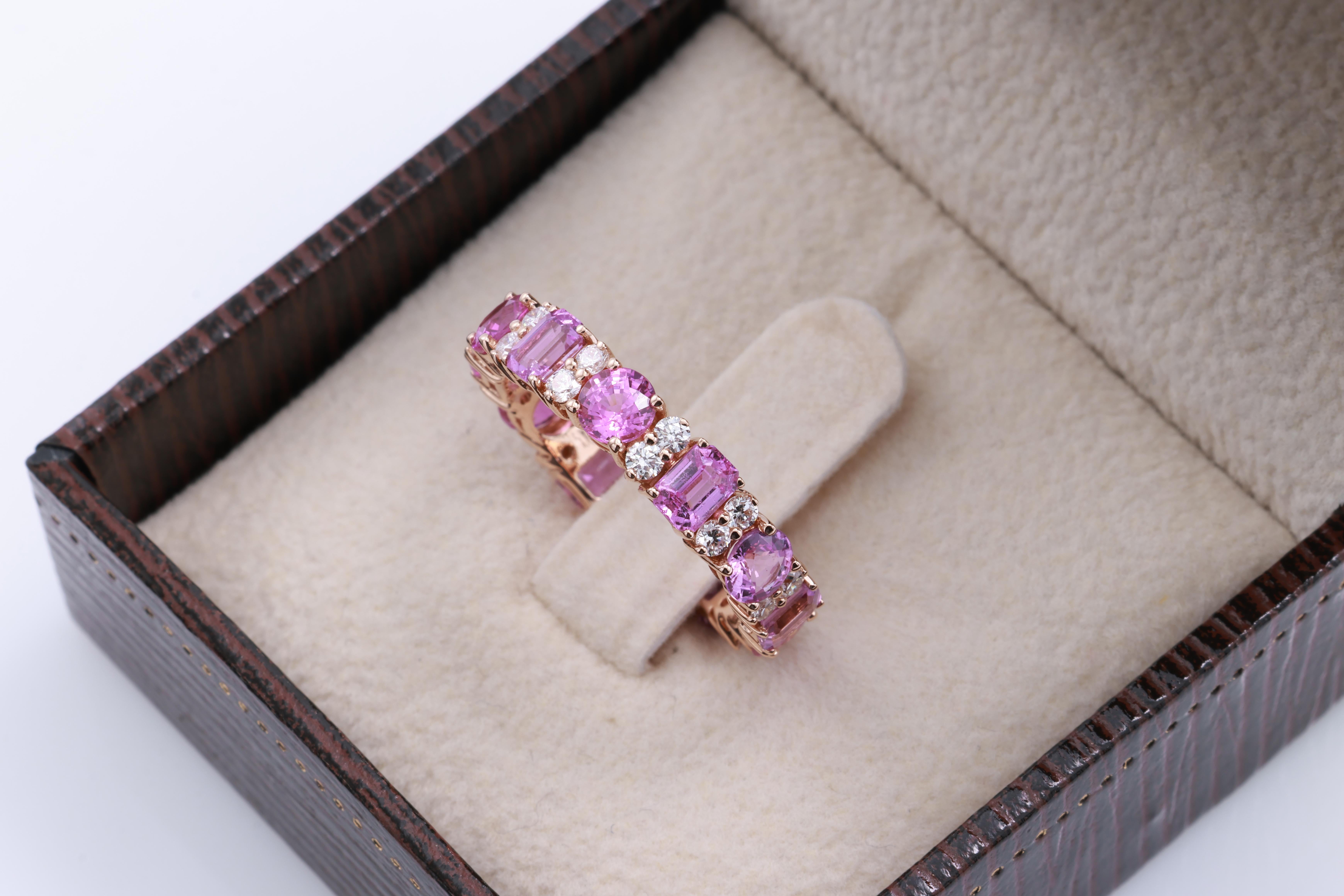 Anello di diamanti con zaffiro rosa naturale violaceo certificato GRA da 3.50 carati in vendita 1