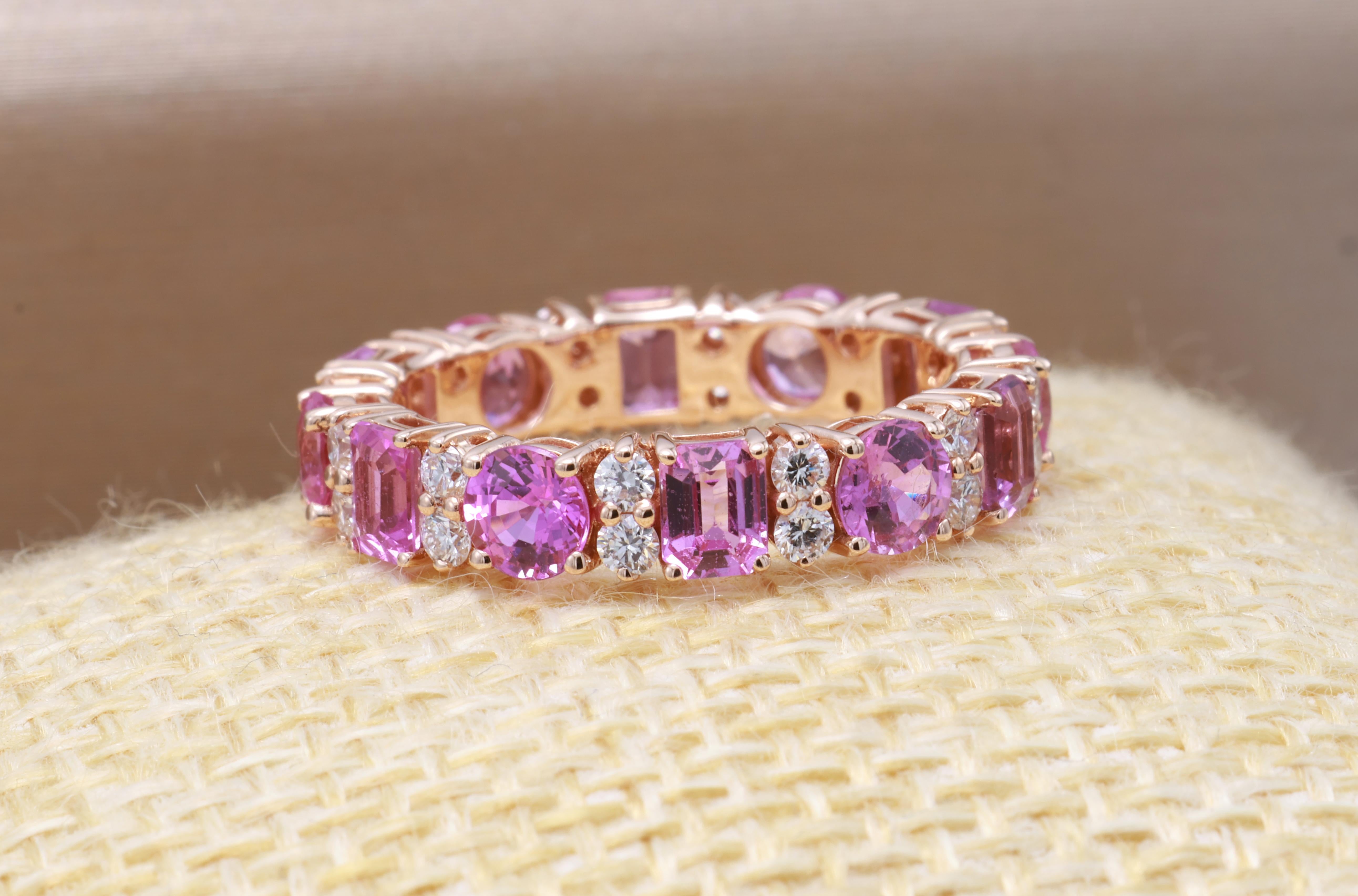 Anello di diamanti con zaffiro rosa naturale violaceo certificato GRA da 3.50 carati in vendita 3