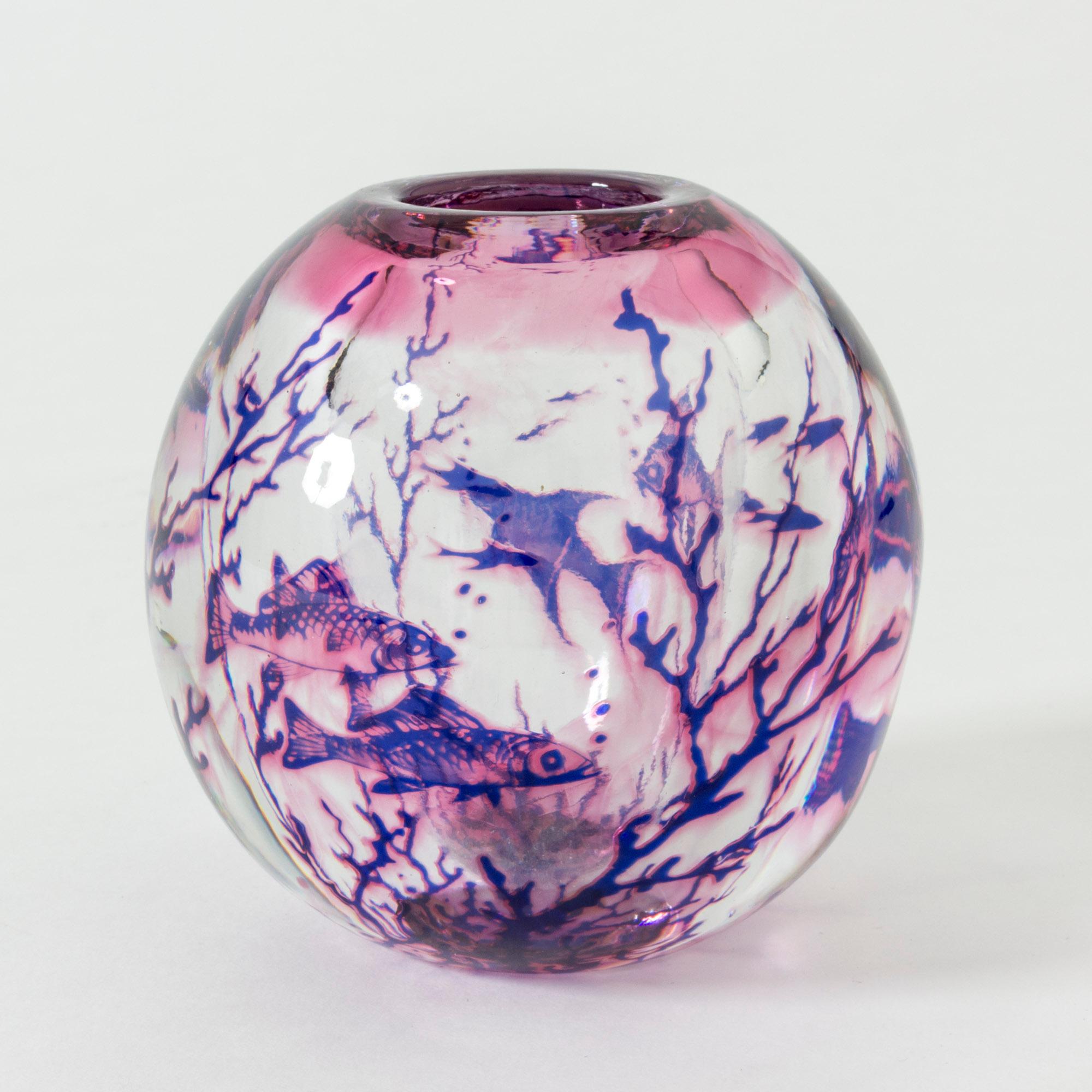 Stunning graal vase by Edward Hald, in an early edition with a rare color combination of blue and purple. Beautiful underwater motif of fish, where the layers of glass create a lively, watery effect.
