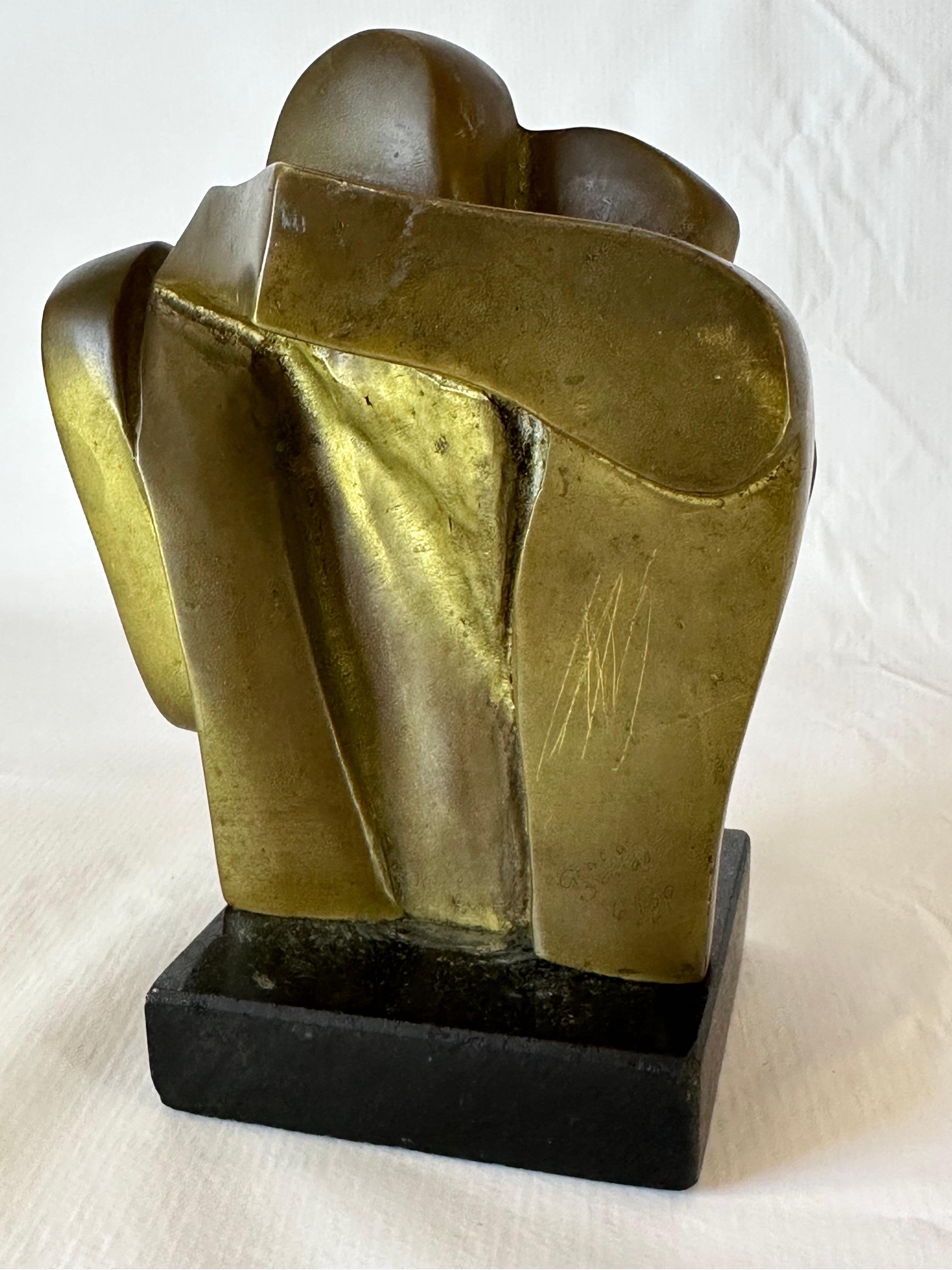 Graça Baião Brazilian Modern Bronze Sculpture of Two People Hugging, 1960s For Sale 6