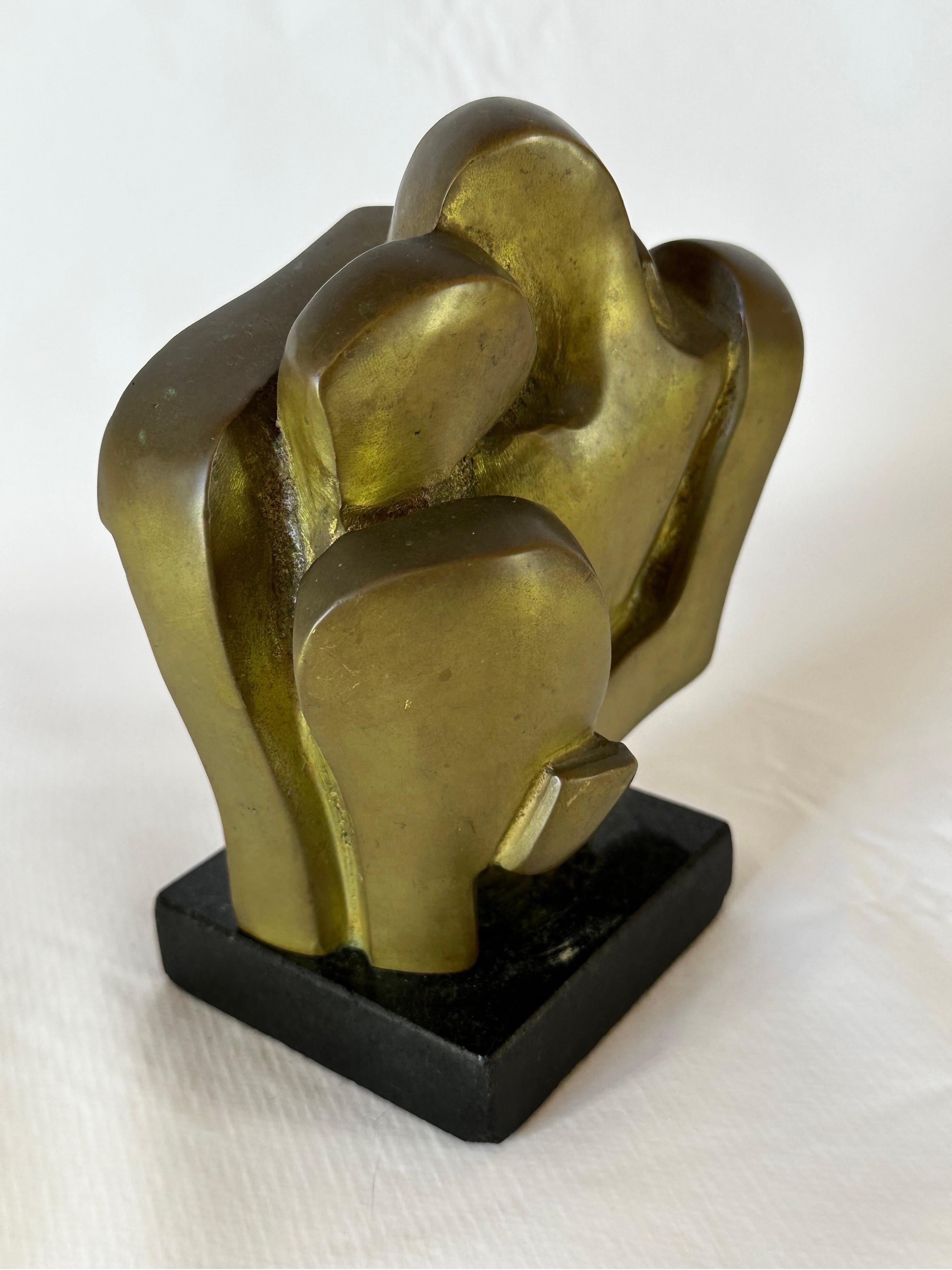 Graça Baião Brazilian Modern Bronze Sculpture of Two People Hugging, 1960s For Sale 3