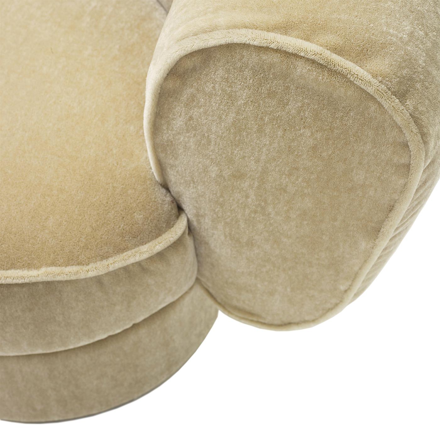 Grace 4-Sitzer-Sofa aus beigem Stoff von Studio 63 im Zustand „Neu“ im Angebot in Milan, IT