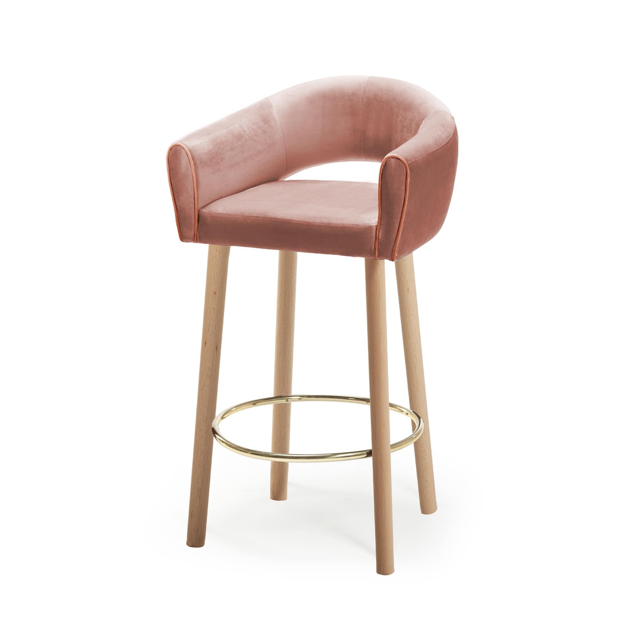 Taburete de Bar Grace Paris Tejido Mousse y Pies de Madera Maciza con Anillo de Latón Pulido Portugués en venta