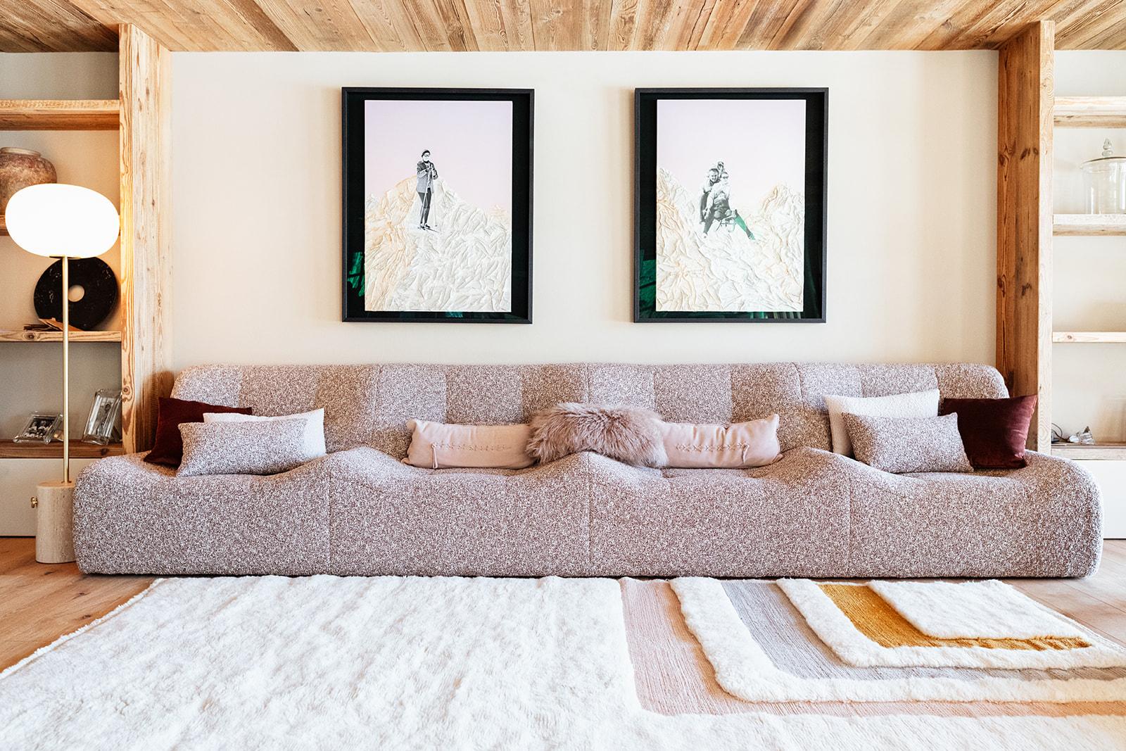 Every detail reflects the artisans’ precision, a quiet balance between urban inspiration and traditional handwoven excellence and exclusivity.

We ensure timely delivery, with most pieces arriving within 4 days; however, we kindly ask that you allow