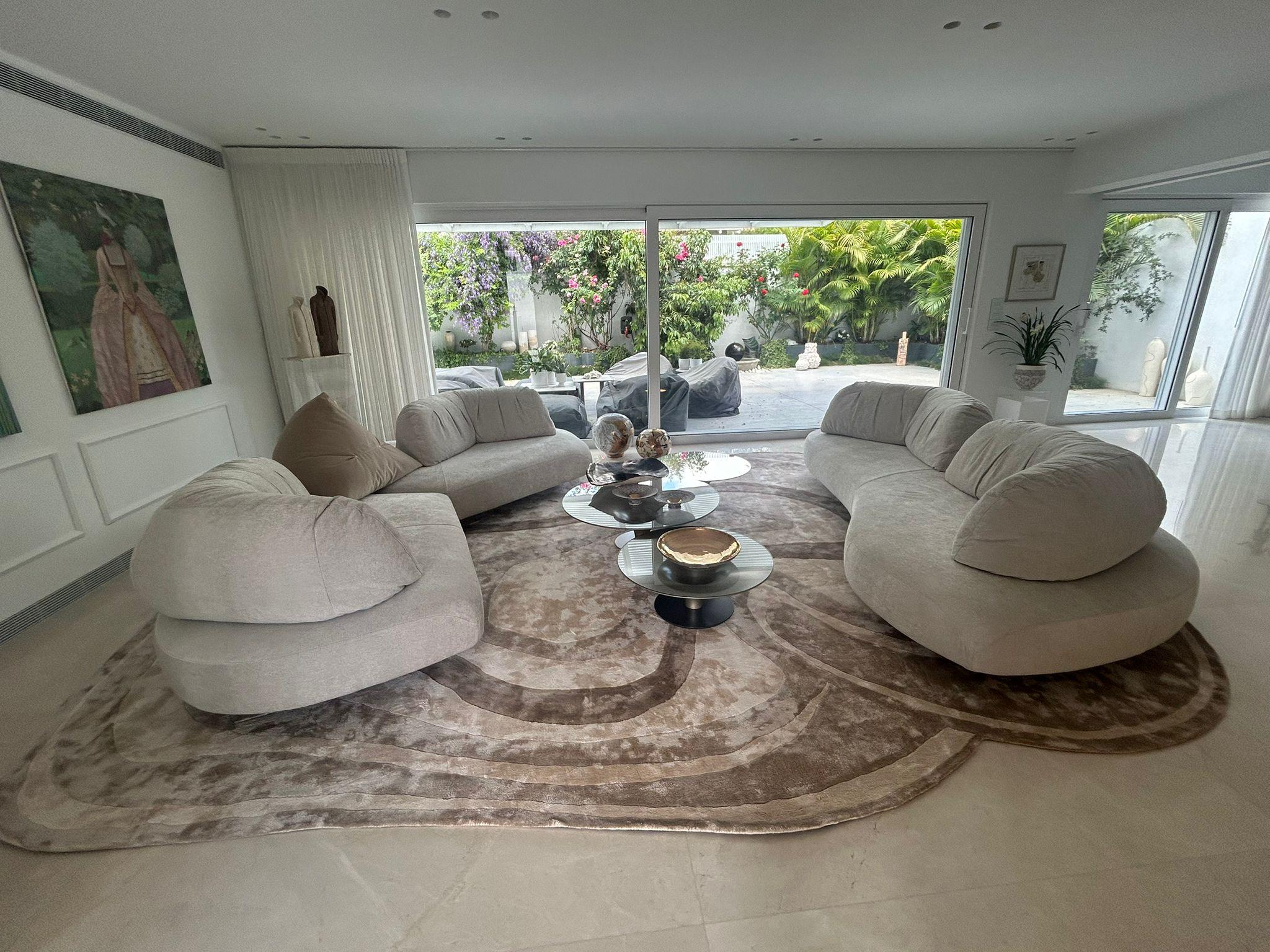 Moderne GRACE – Custom Handmade Rug by Rugs & Co. en vente