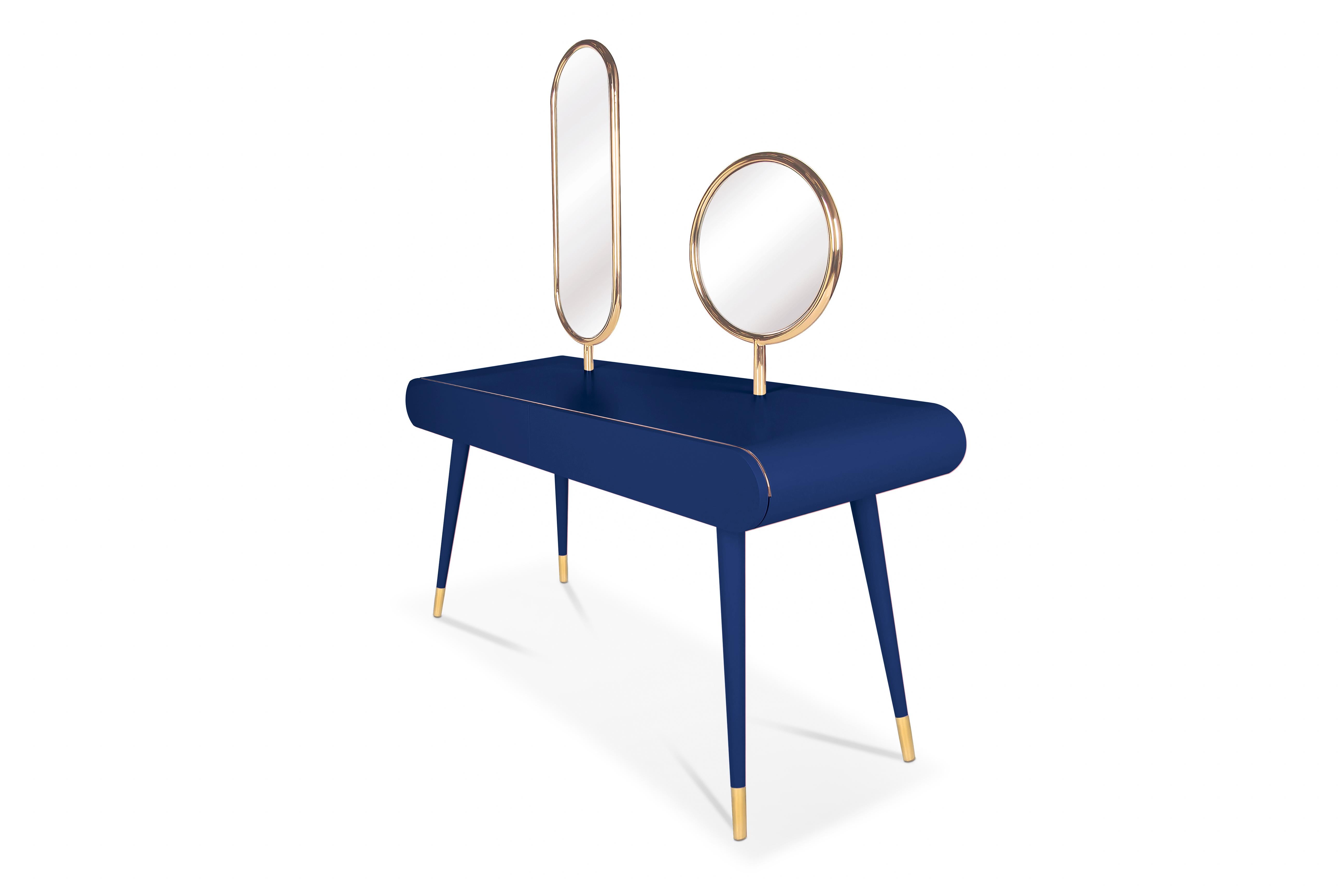 Grace dressing table - Royal Stranger
Dimensions: 182 x 160 x 45 cm
Materials: Lacquered wood, brass
Available in different colors: Pink and Royal red, mint and Royal green, light blue and Royal, blue
Royal Stranger is an exclusive furniture