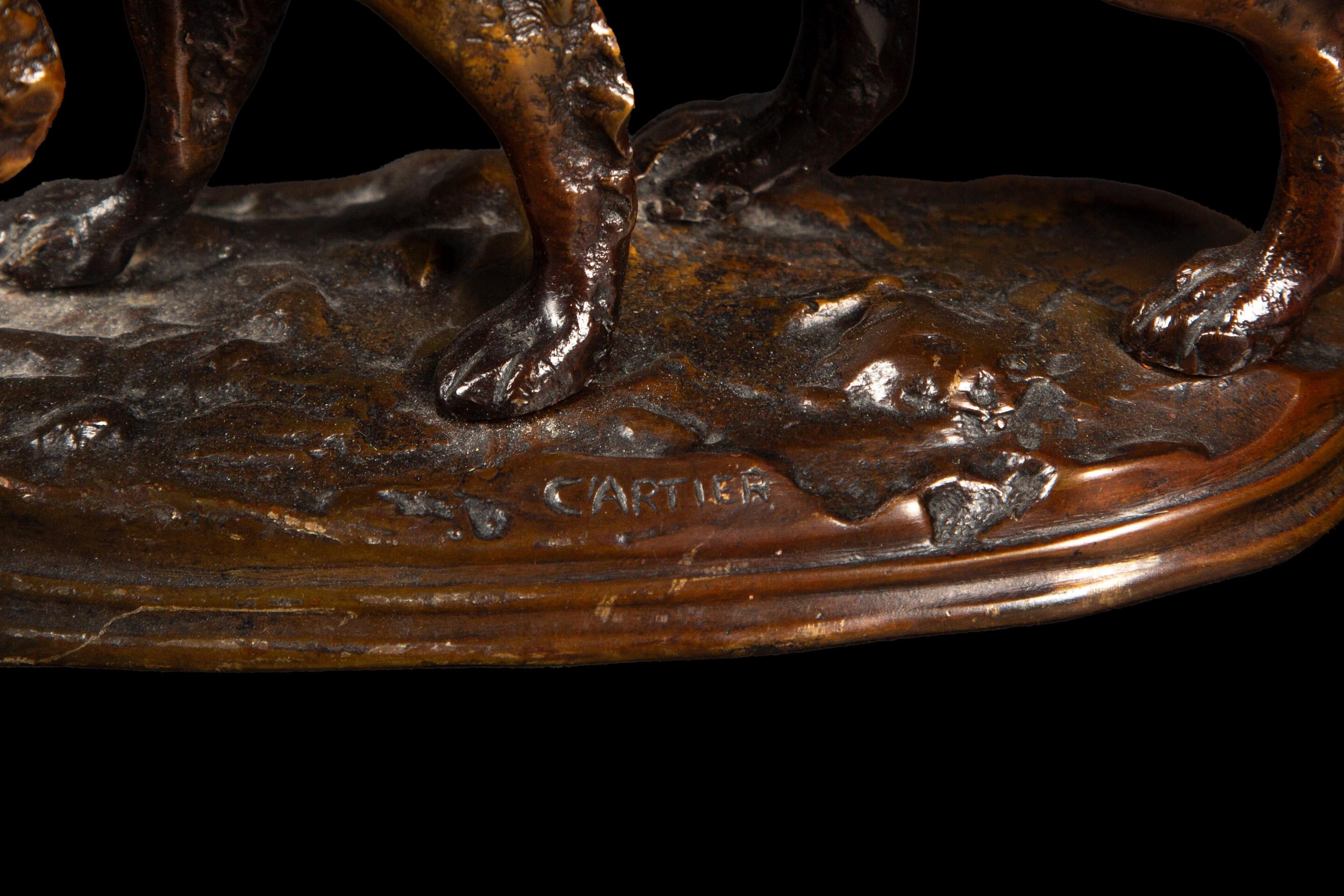 Anmut in Bronze: The Hunting Setter Skulptur von Thomas François Cartier (19. Jahrhundert) im Angebot
