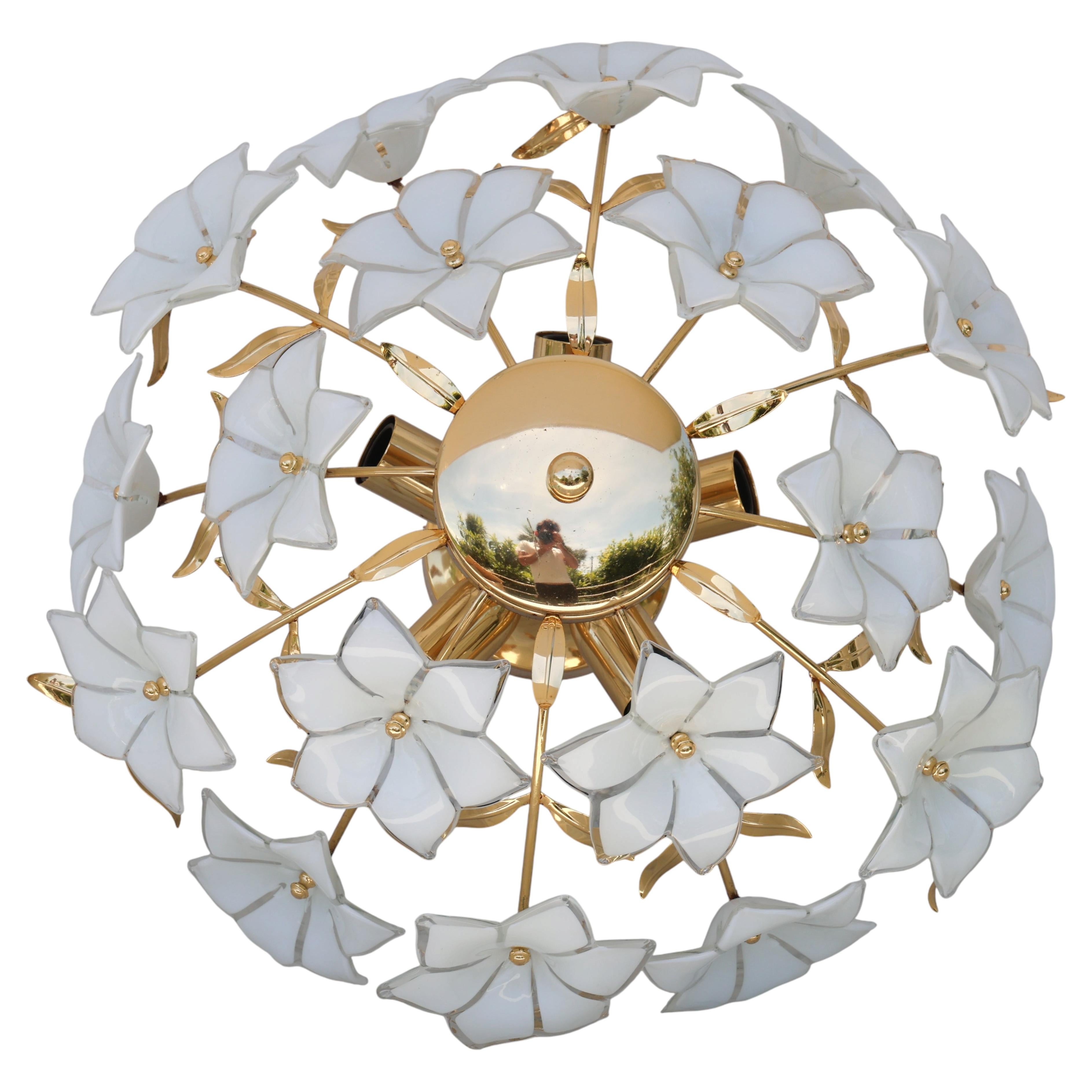 Grace Kelly, Delicious Murano Ceiling Light White Flowers, 1980 For Sale