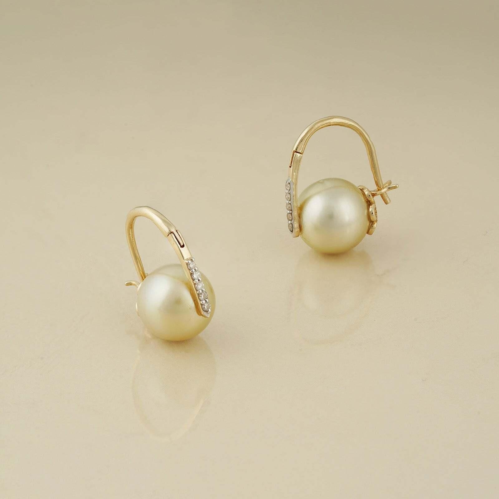 Brilliant Cut Grace Kelly South Sea Pearl Earrings For Sale