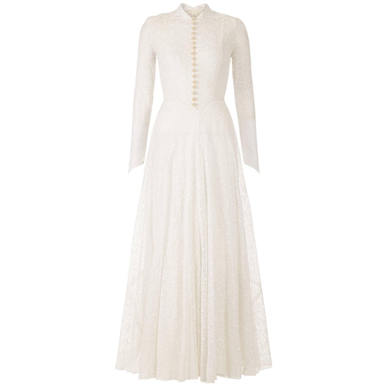 Grace Kelly Style 1950s White Lace Bridal Gown With Pearl Buttons For Sale