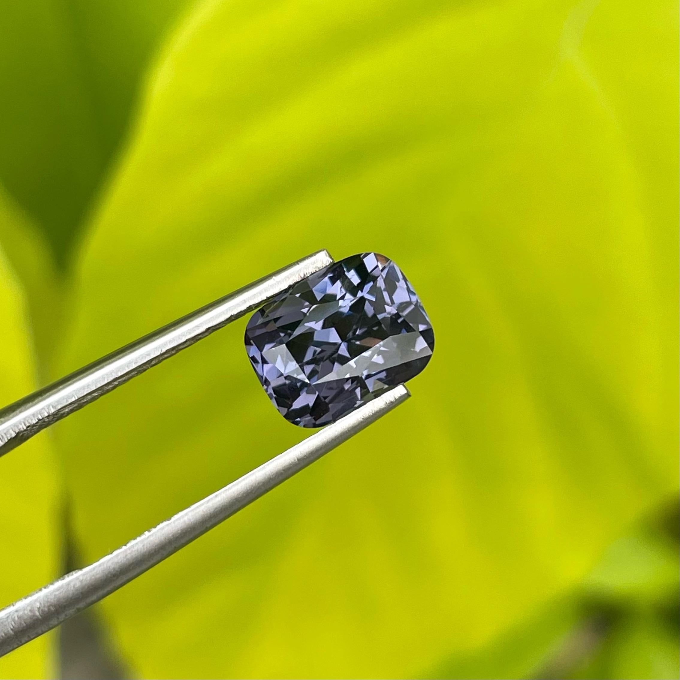 Grace of Purplish Gray Burmese Spinel 2.35 carats Radiant Cut Natural Loose Gem In New Condition In Bangkok, TH