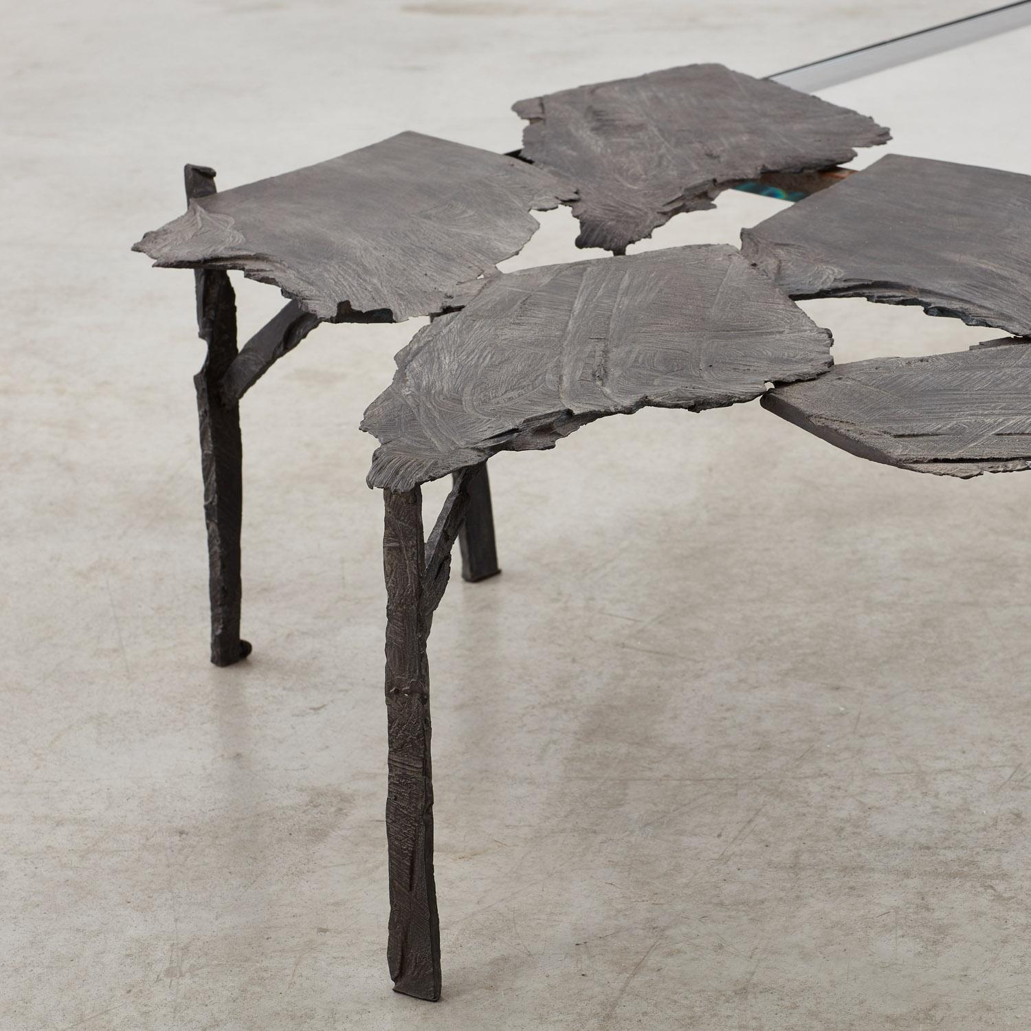Grace Prince Held Absence n°2  Table basse britannique, 2025 AP 1, édition de 10 en vente 5