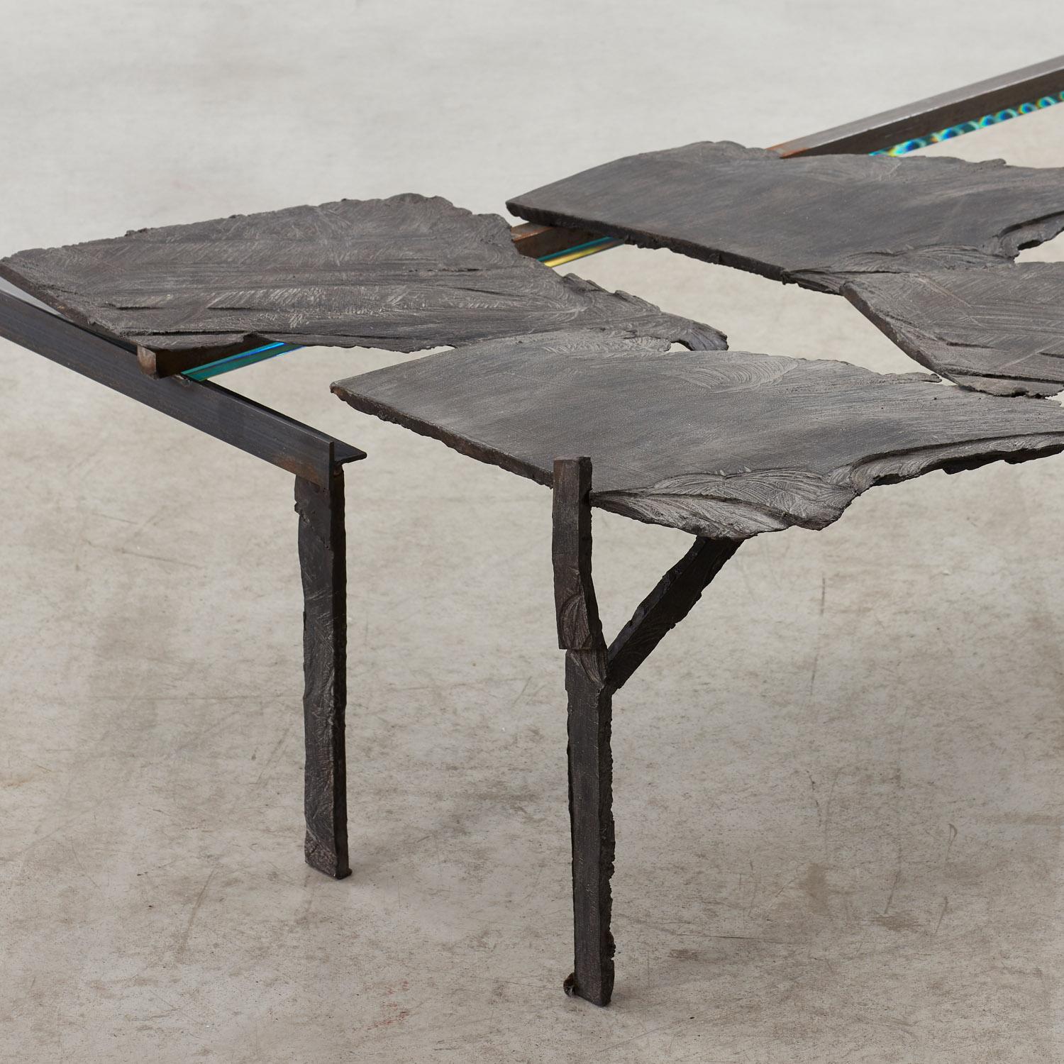 Grace Prince Held Absence n°2  Table basse britannique, 2025 AP 1, édition de 10 en vente 3