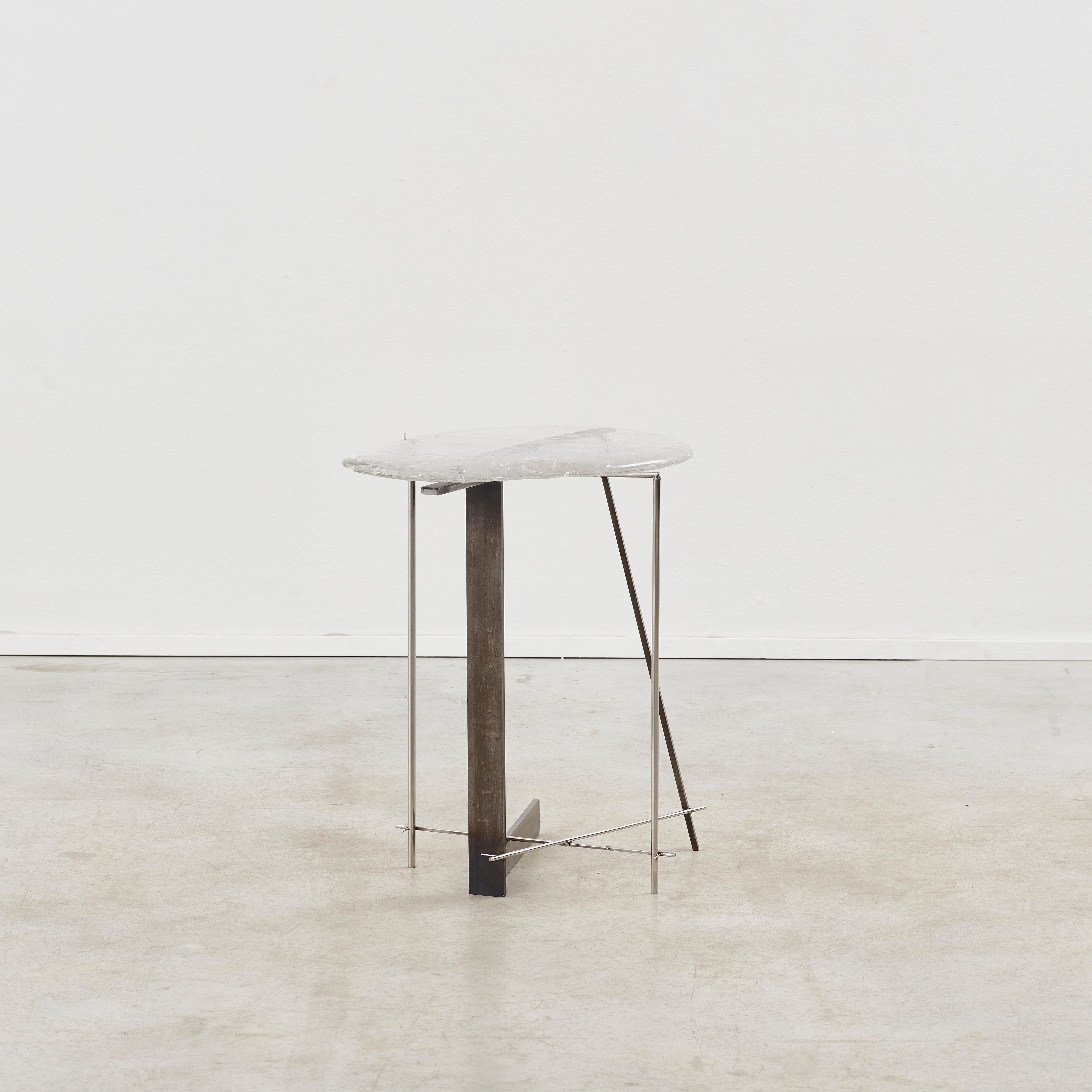 Bronze Table d'appoint Grace Prince Held Absence n°4, Royaume-Uni, 2025, AP 1, édition de 30 en vente