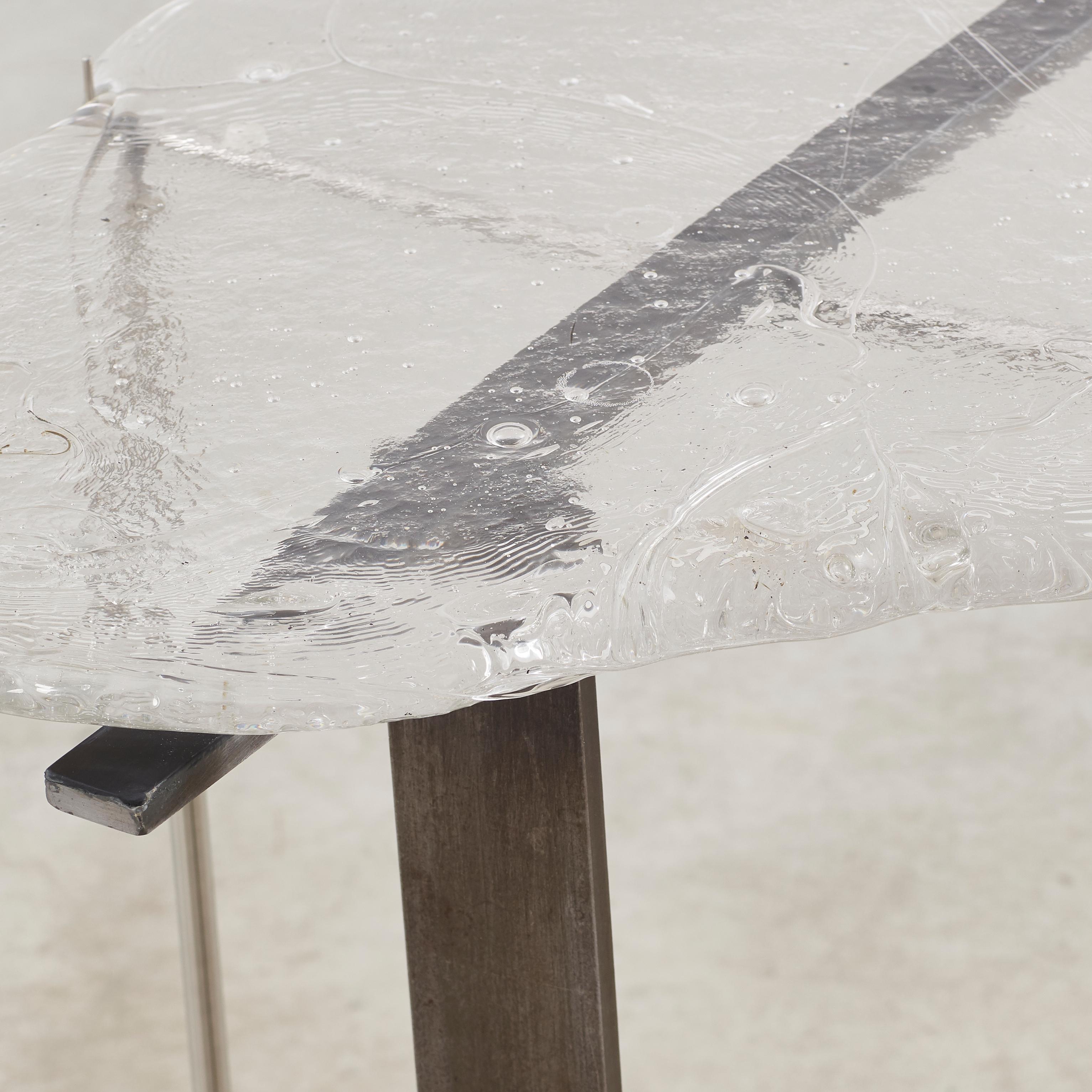 Table d'appoint Grace Prince Held Absence n°4, Royaume-Uni, 2025, AP 1, édition de 30 en vente 1
