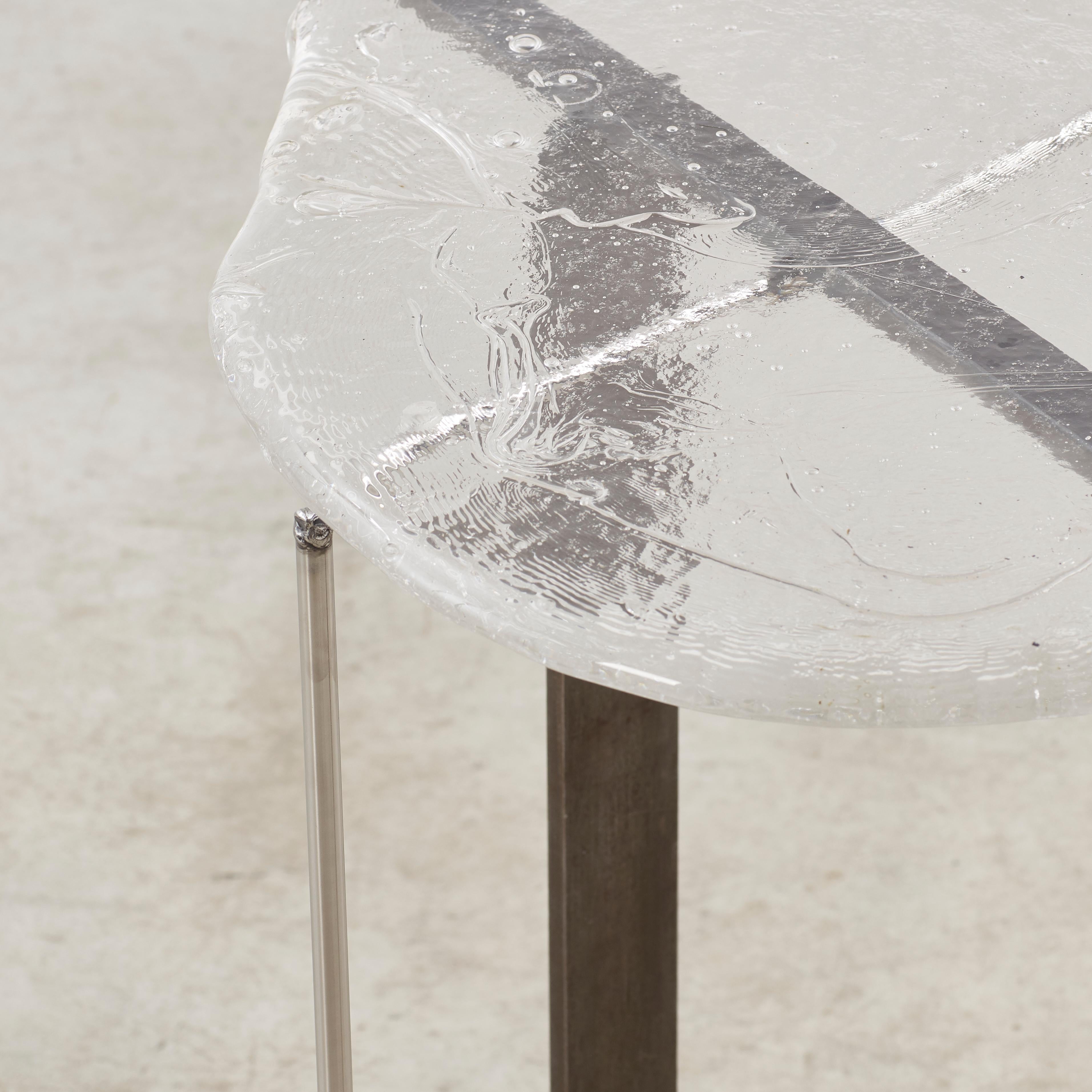 Table d'appoint Grace Prince Held Absence n°4, Royaume-Uni, 2025, AP 1, édition de 30 en vente 2