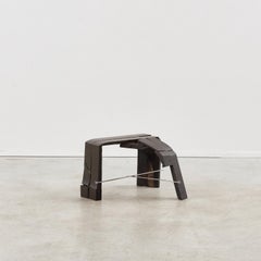 Tabouret bas Grace Prince Held Absence n°5, Royaume-Uni, 2025, AP 1, édition de 1