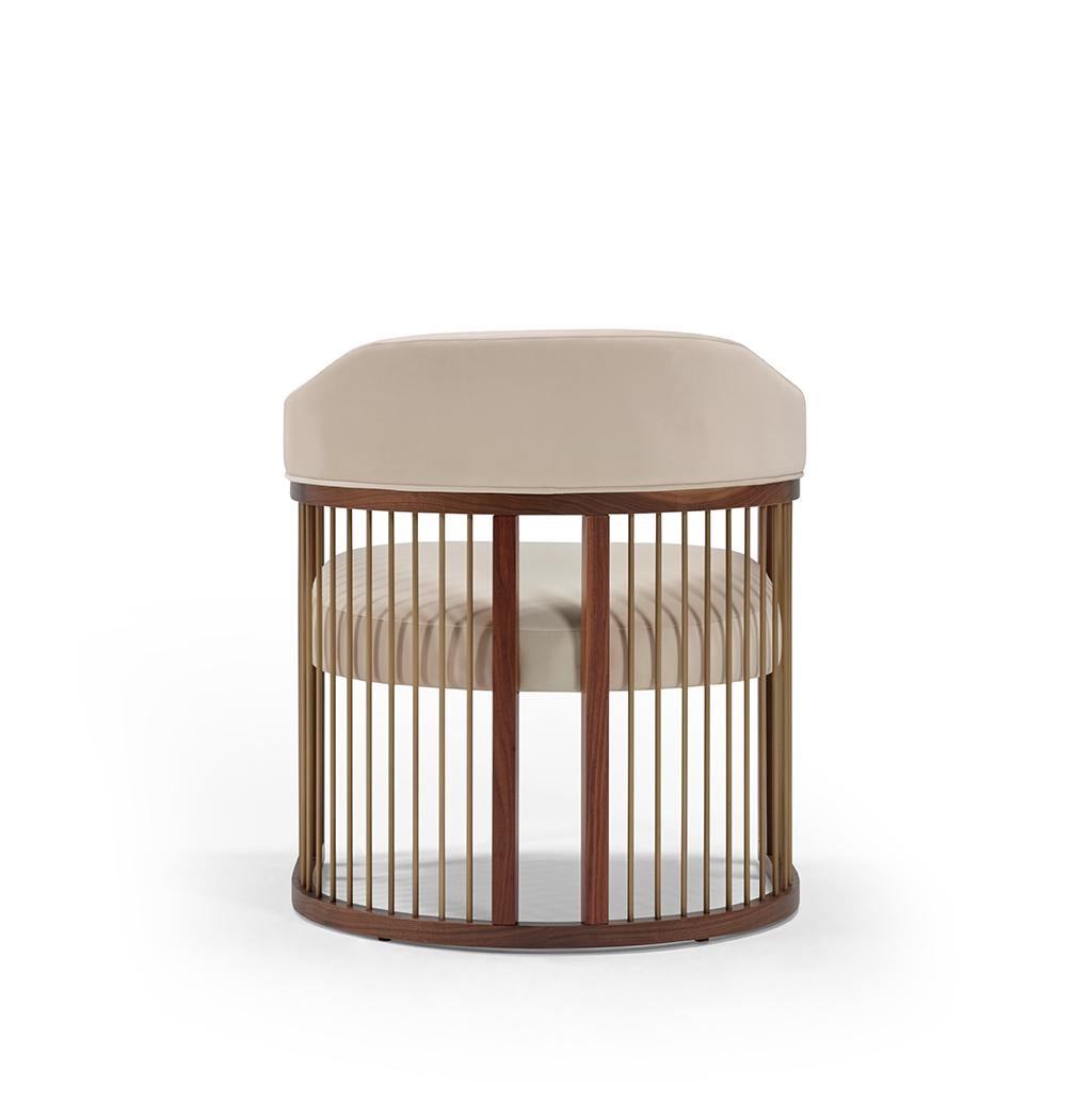 Poltrona GRACE Urban in noce, disponibile ora In condizioni Nuovo in vendita a Frazão, Porto