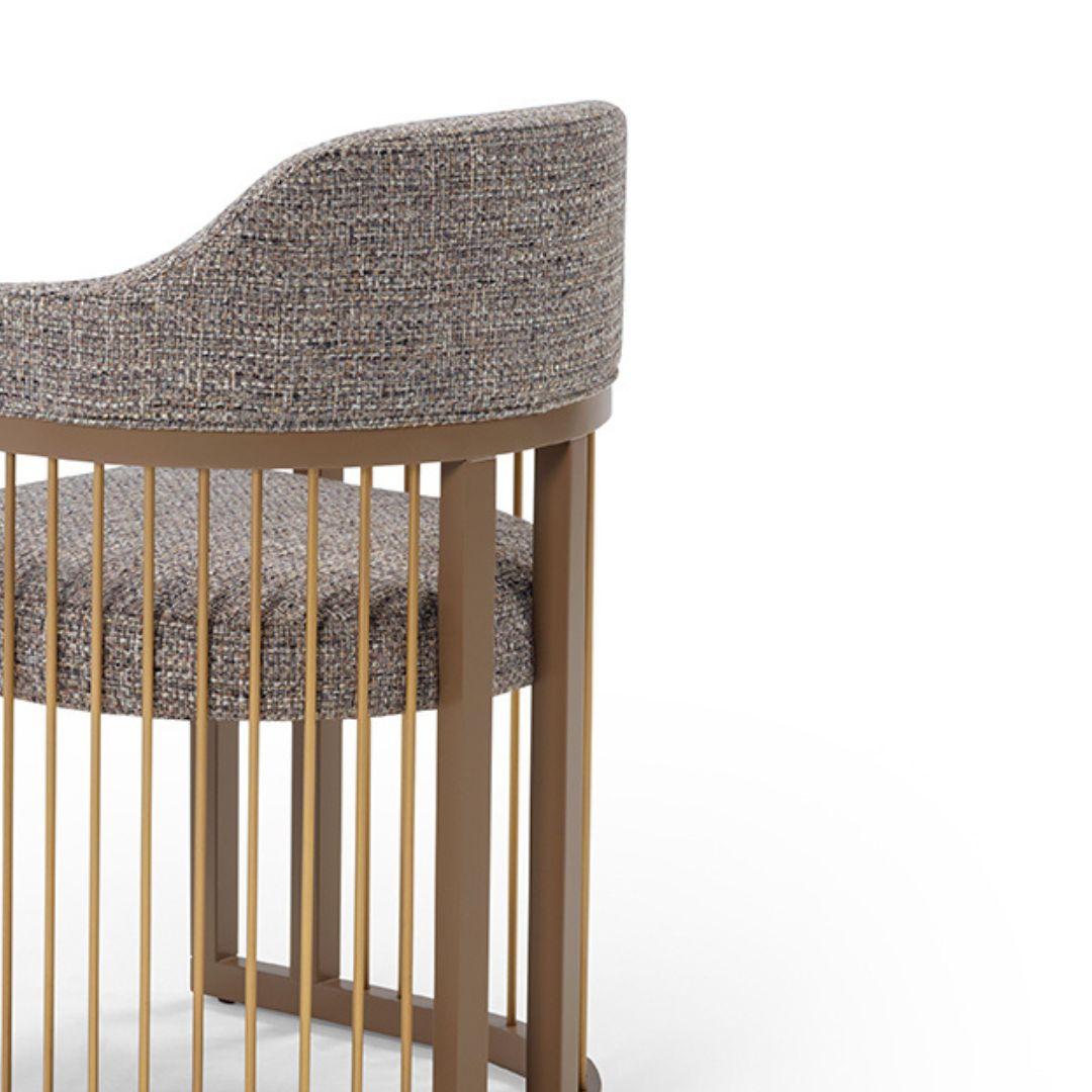 Modern GRACE Urban dining chair in textured fabric For Sale