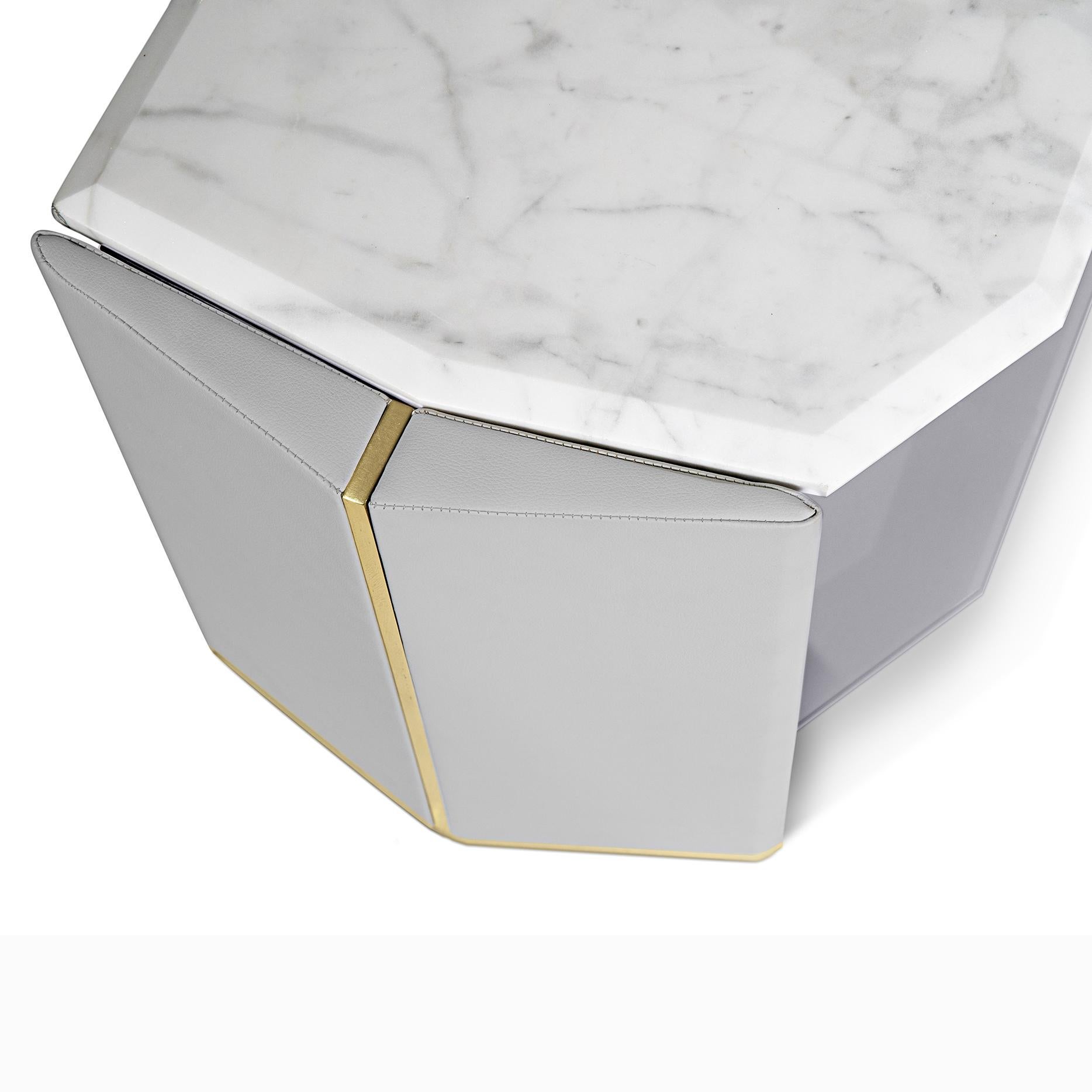 Grace White Marble Low Console Table In New Condition For Sale In Paris, FR