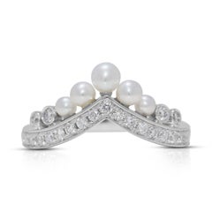 Graceful 0.88ct Natural Diamond & Pearl Chevron 18K White Gold Ring