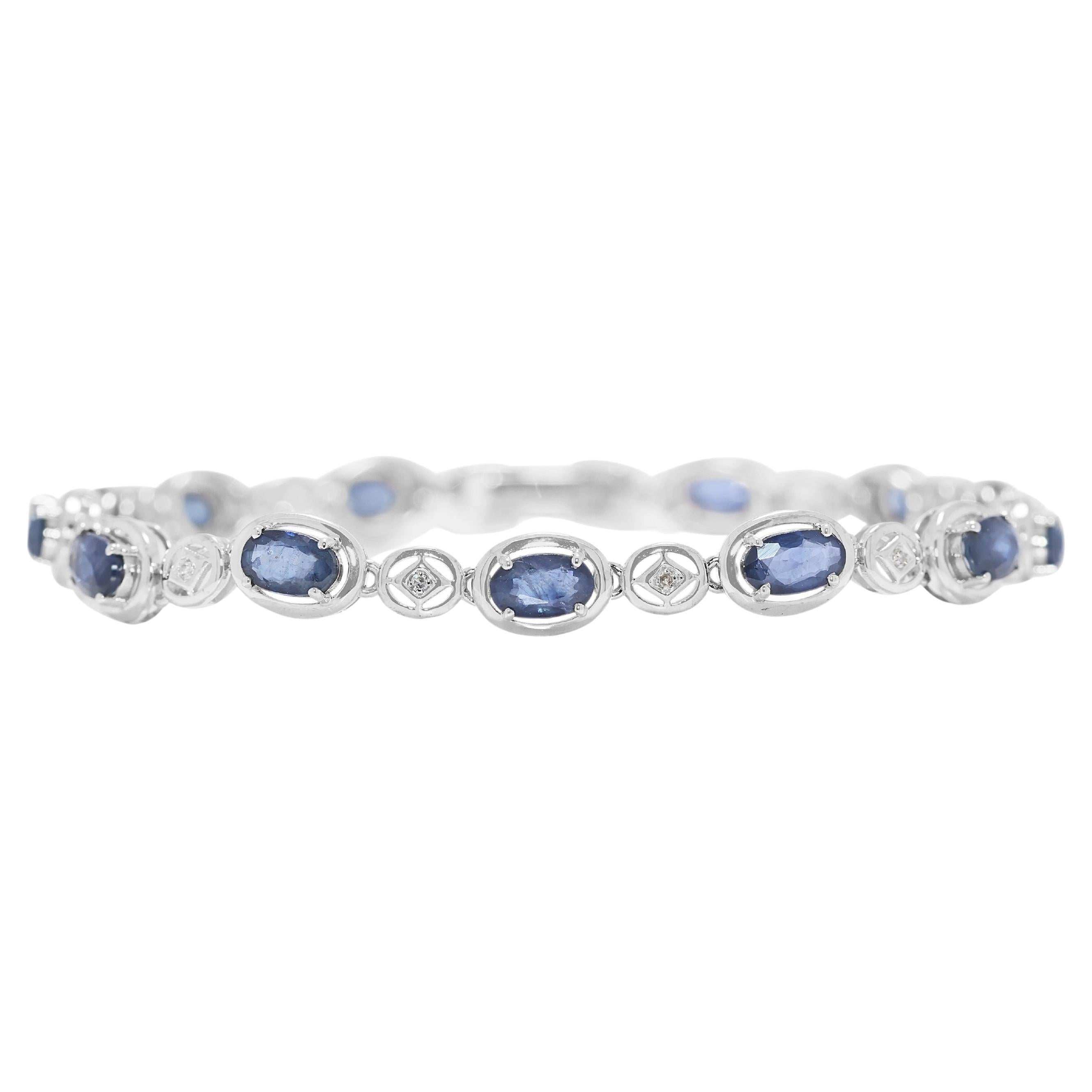 Grazioso bracciale con zaffiro e diamante naturale da 3,2 carati in oro bianco 18 carati in vendita