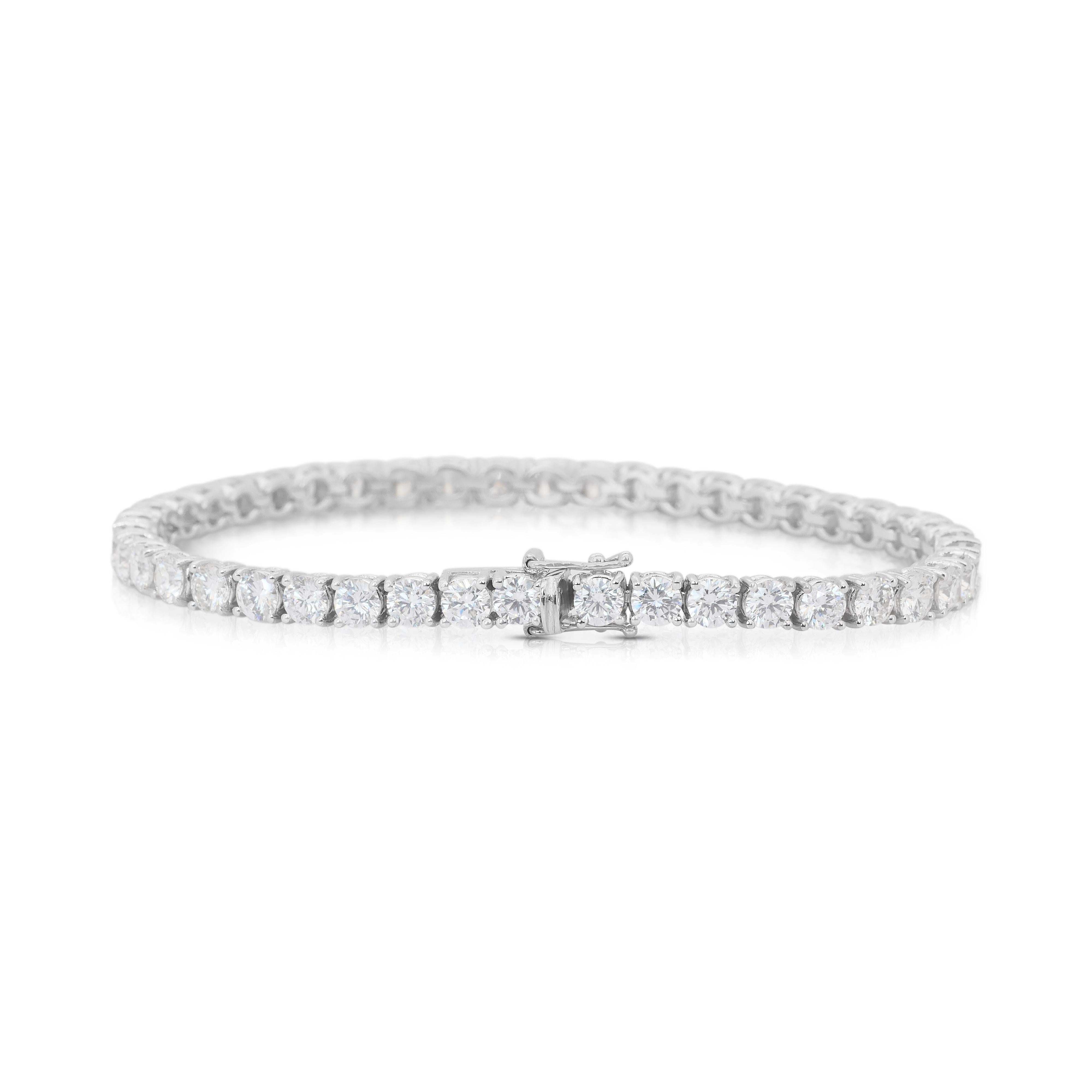 Graceful 9.50ct Diamonds Tennis Bracelet in 18k White Gold - IGI Certified Corte redondo en venta
