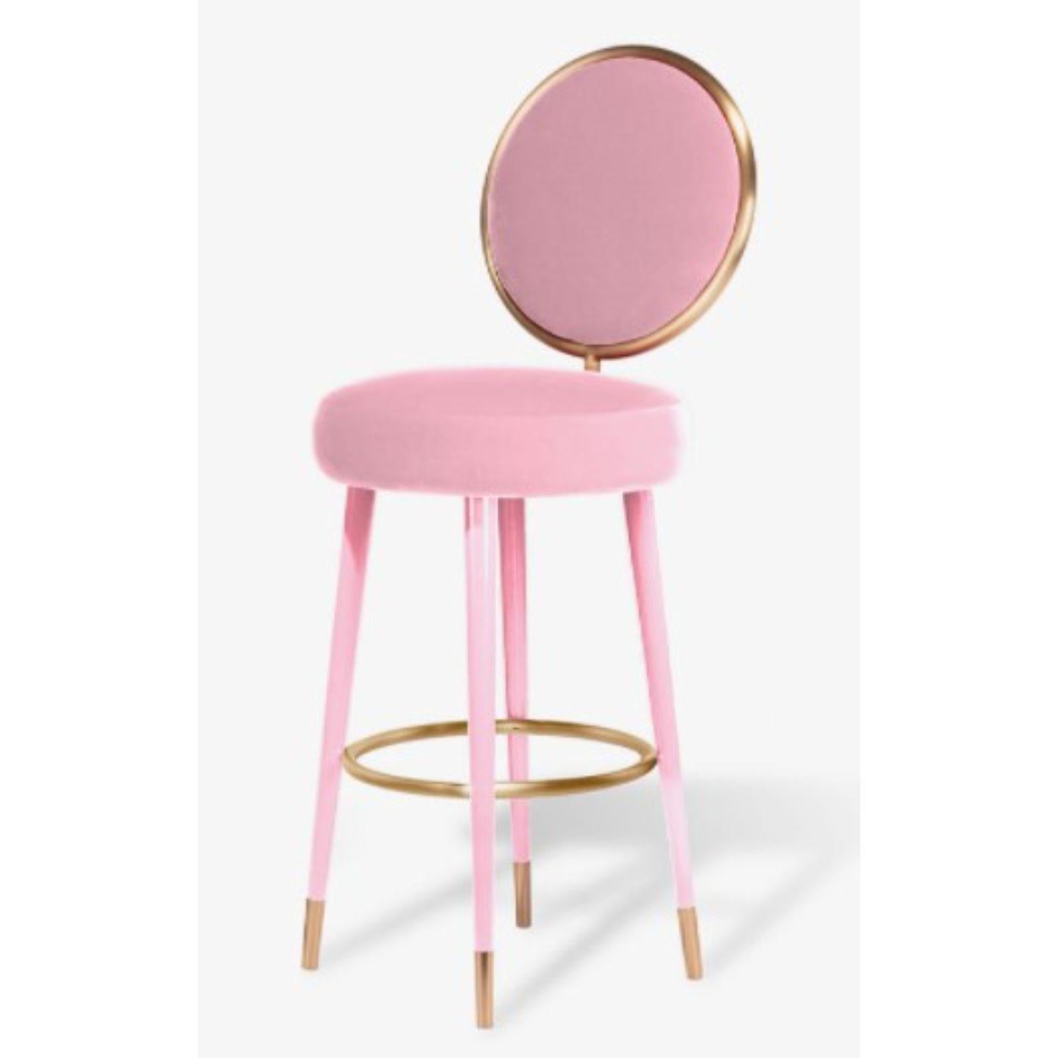 Graceful bar stool pink by Royal Stranger
Dimensions: D 48 x W 48 x H 124 cm
Materials: velvet, wood, brass.
Weight: 12 kg

FINISH OPTIONS
Upholstery Available in all Royal Stranger’s fabric collection.
Available in COM (Client’s Own