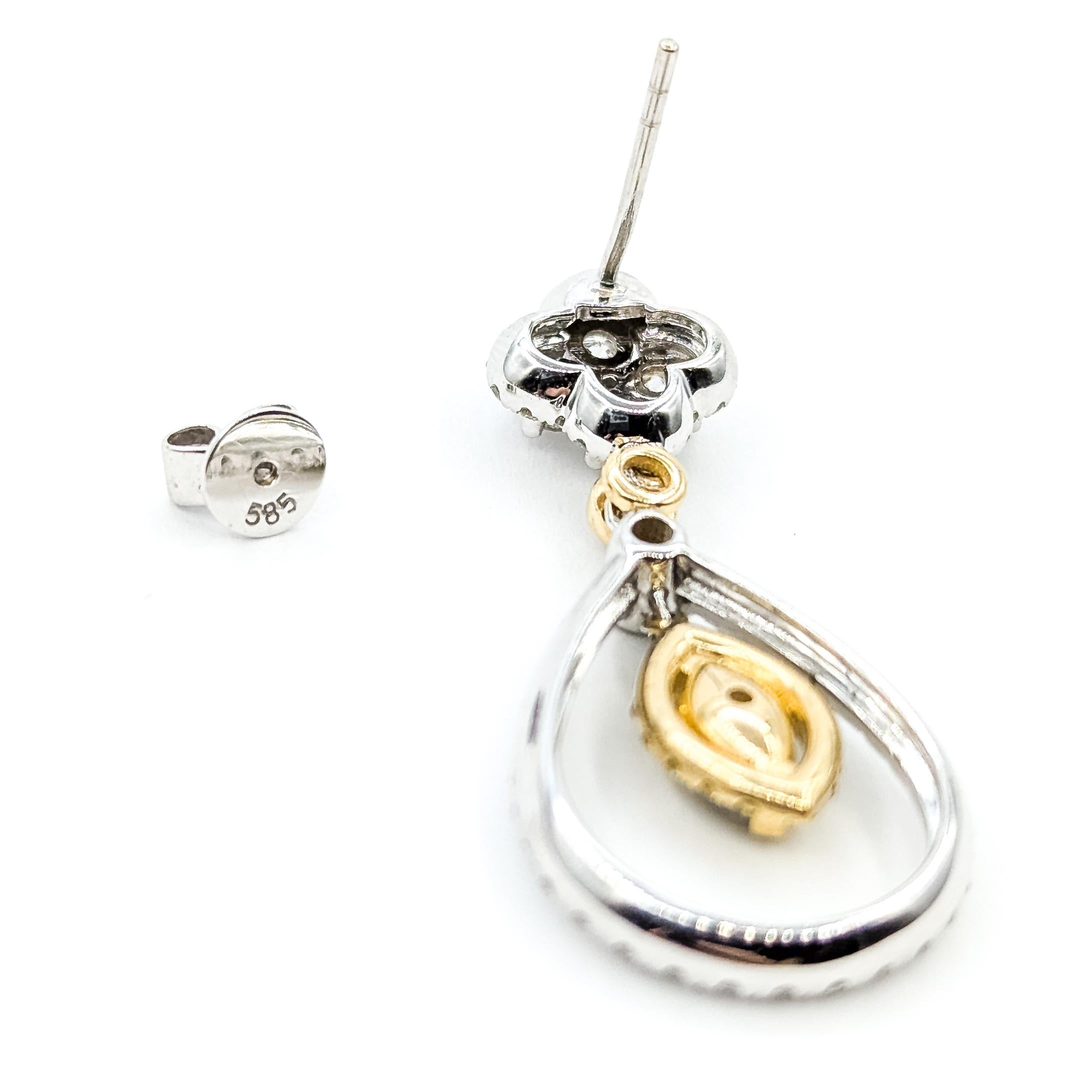 Elegantes Pendientes Colgantes de Diamantes en Oro Bicolor de 14k en Excelente estado para la venta en Bloomington, MN