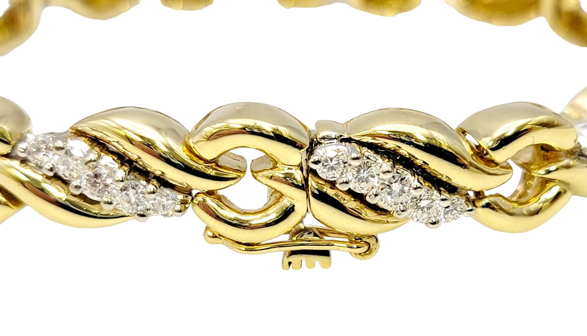 Graceful Diamond Wave and Circle Link Bracelet 18 Karat Yellow and White Gold For Sale 1