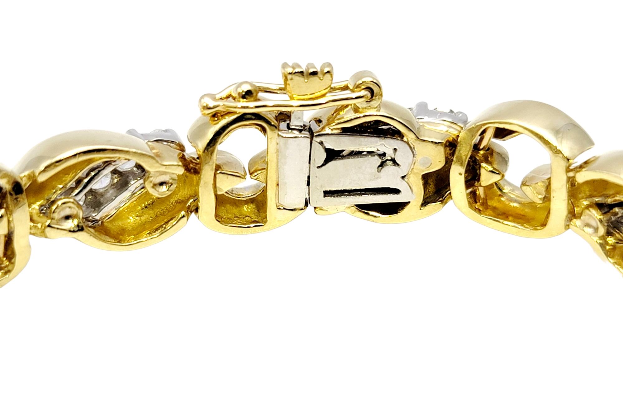 Graceful Diamond Wave and Circle Link Bracelet 18 Karat Yellow and White Gold For Sale 2