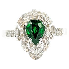 Graceful Green Garnet 
Diamond Ring in Platinum