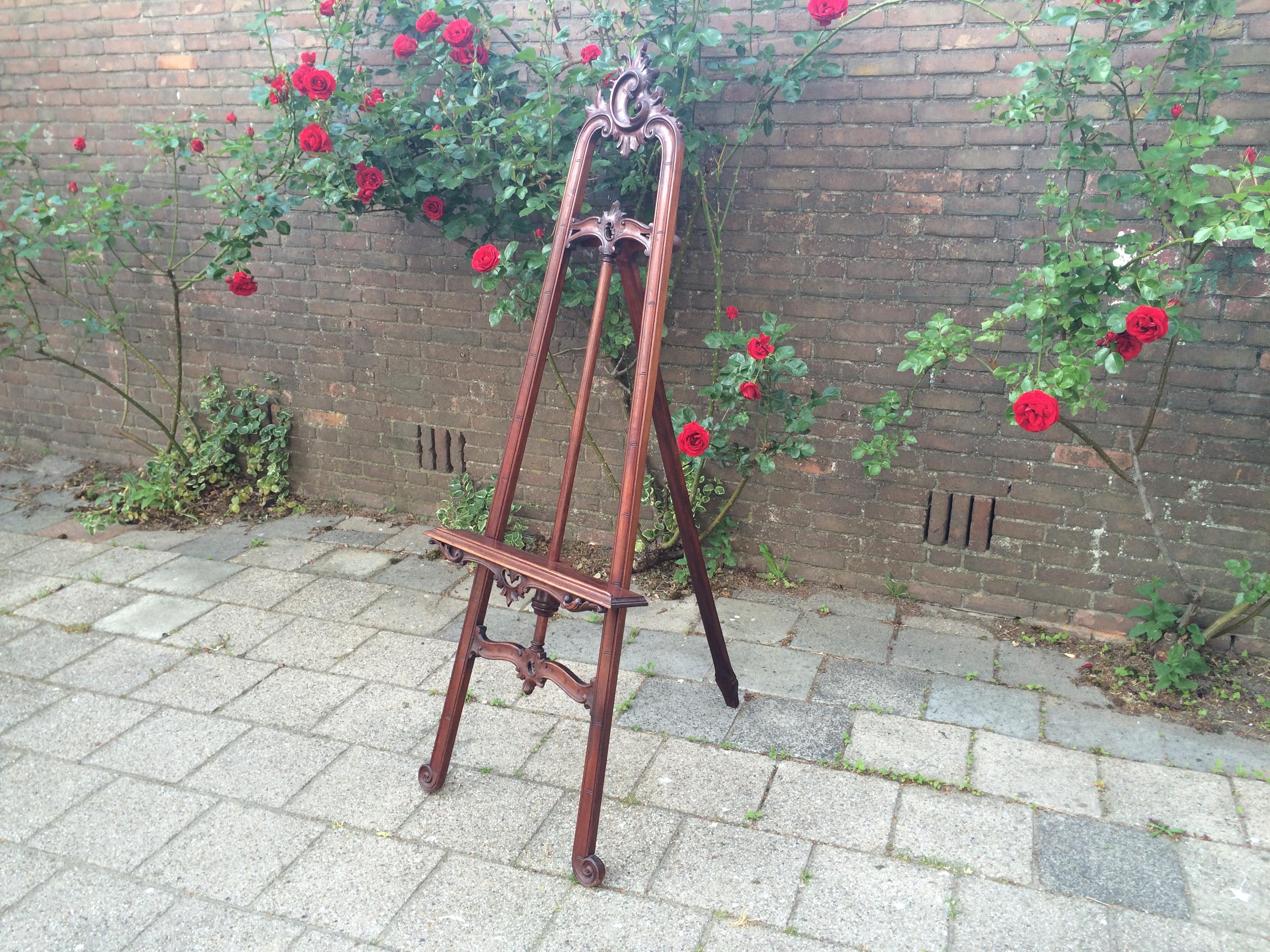 Graceful & Hand Carved 20th Century Mahogany Floor Easel / Artist Display Stand 5