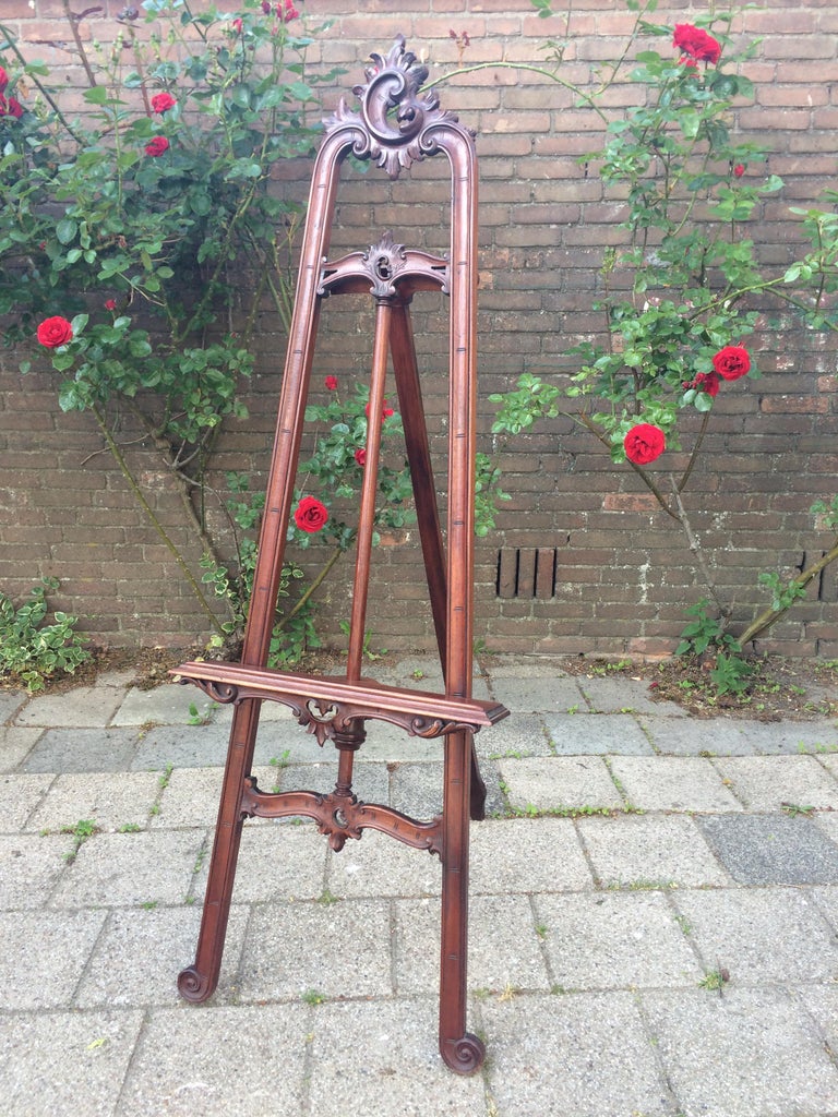 Graceful and Hand Carved 20th Century Mahogany Floor Easel / Artist