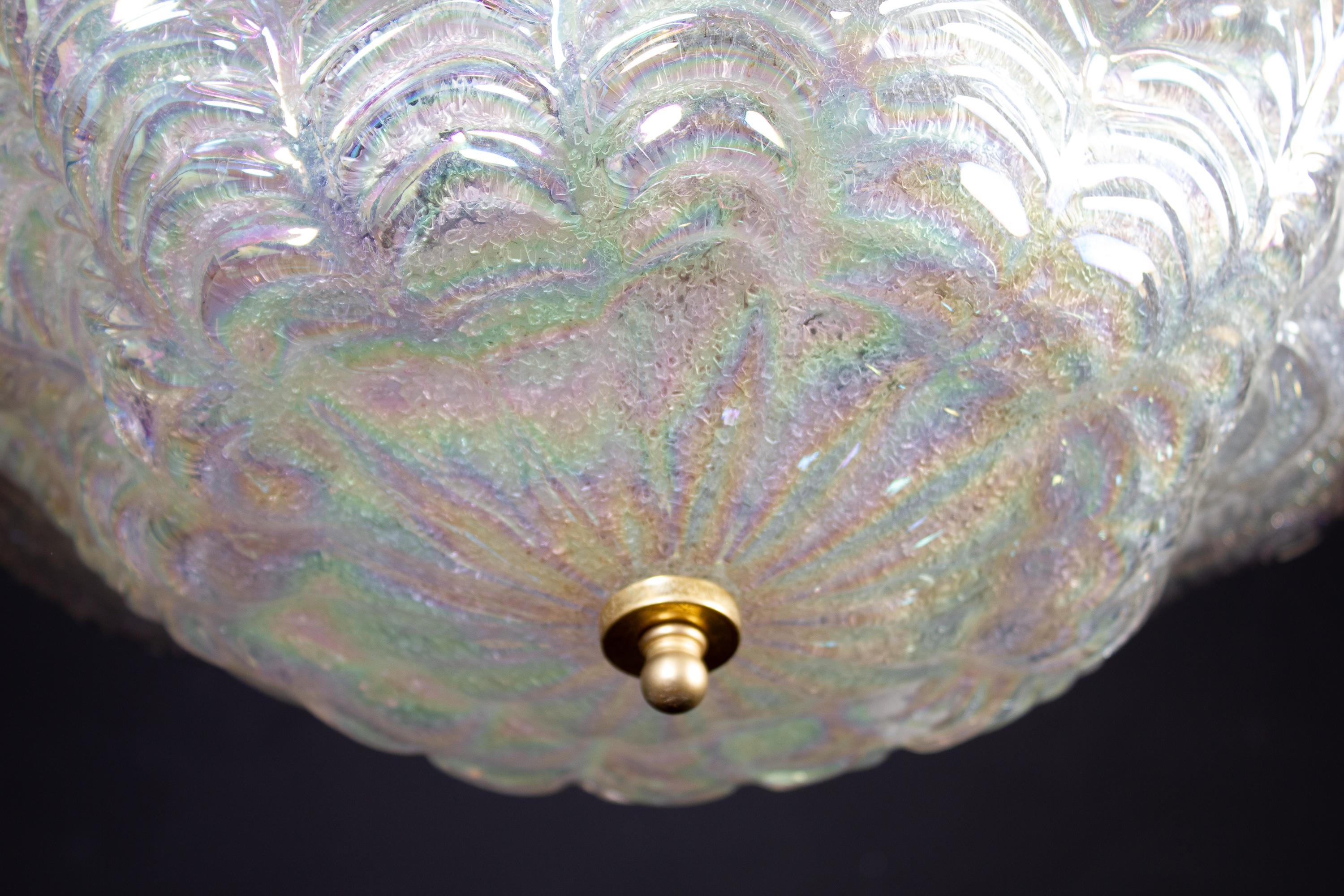 Plafonniers italiens gracieux en verre de Murano irisé, 1960 en vente 3