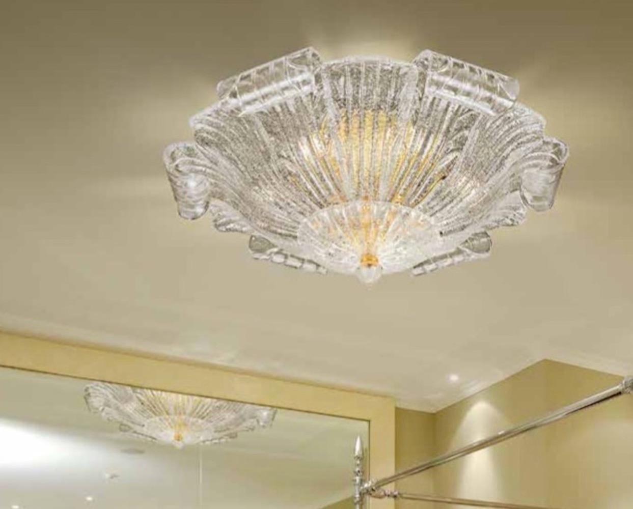 Moderne Gracieux luminaire encastré ou plafonnier en verre italien de Murano en vente