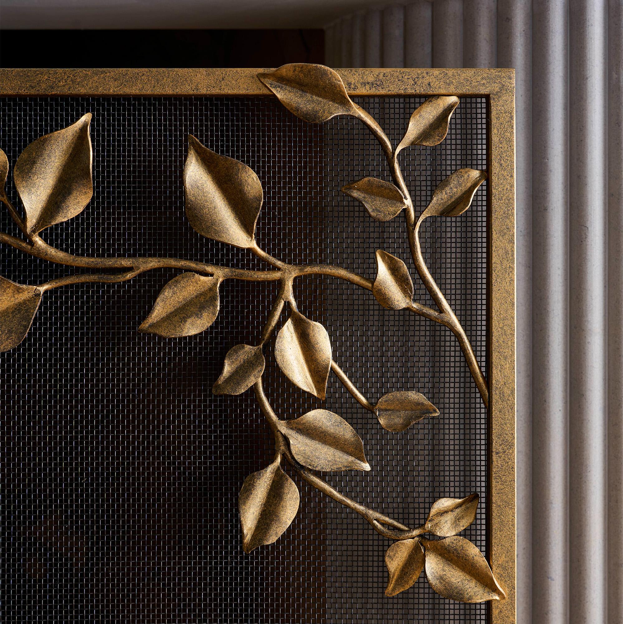 Pare-feu Graceful Leaves en tabac en vente 3