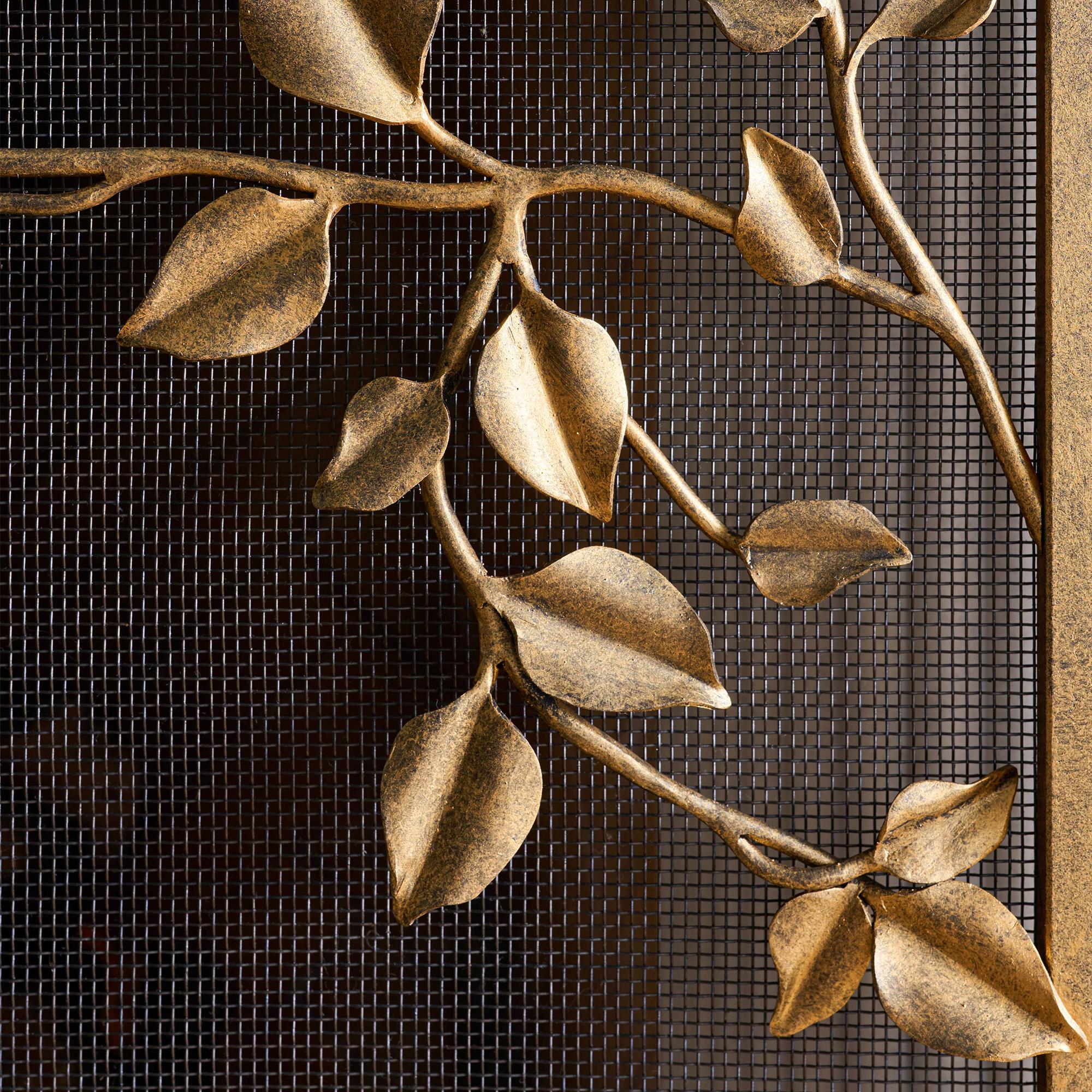 Fer Pare-feu Graceful Leaves en tabac en vente