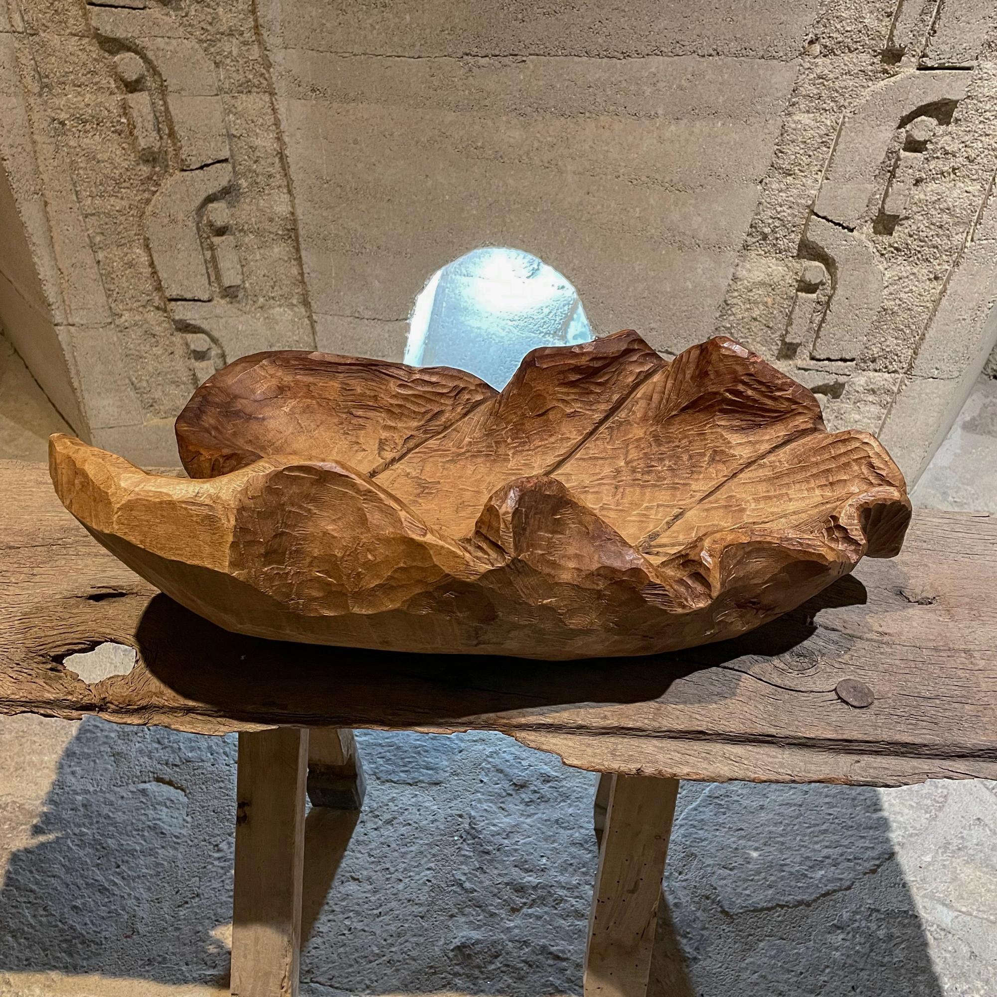 Graceful organic modern textured wood bowl large leaf branch design
Free form 
Measures: 6.75 x 12 W x 20.25 L inches
Unrestored vintage condition.
See our images please.
    