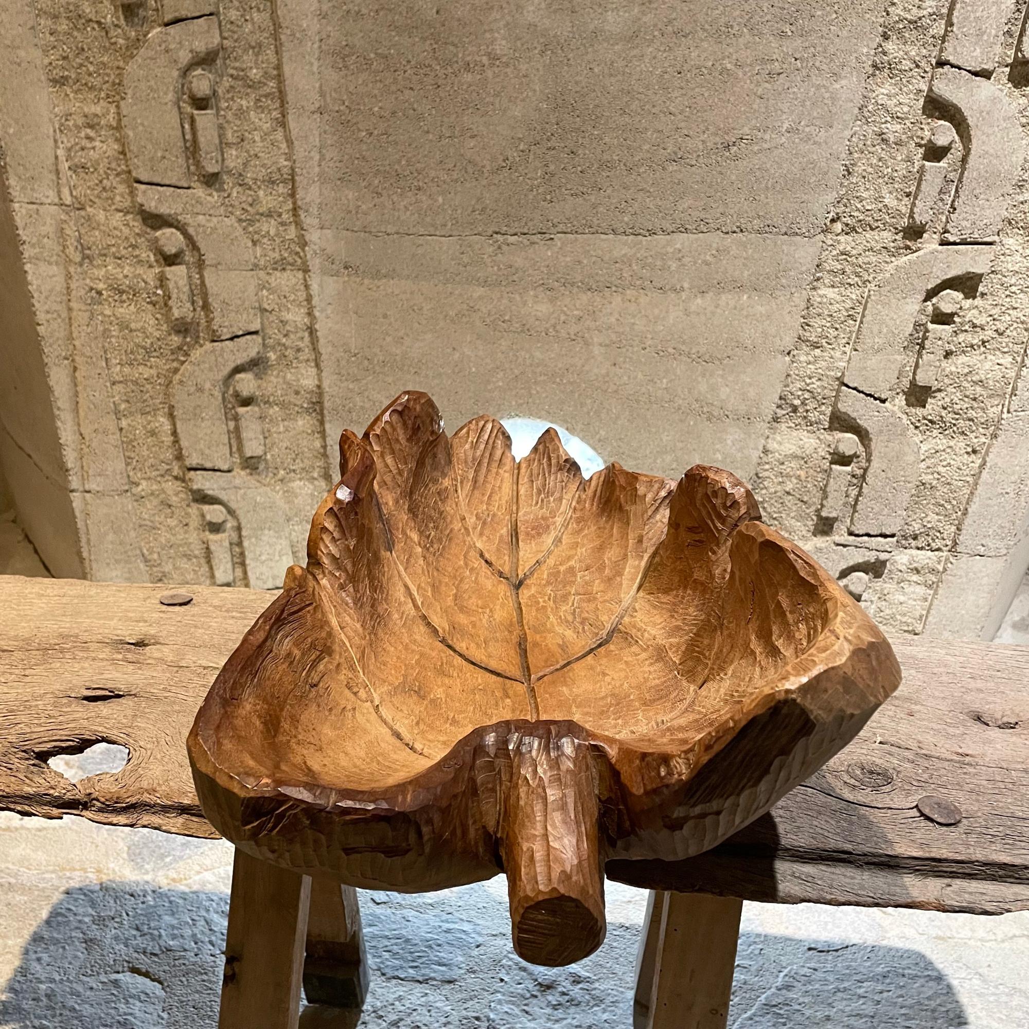 1980s Large Leaf Textured Wood Bowl Modern Organic Form 2